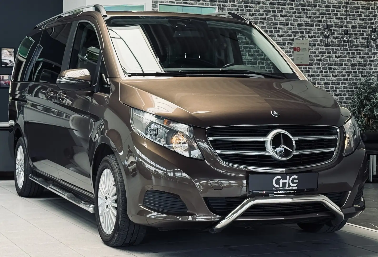 Mercedes-Benz V 250 d lang 4Matic BlueTEC Edition |AHK|Kamera|Spur| Hnědá - 1