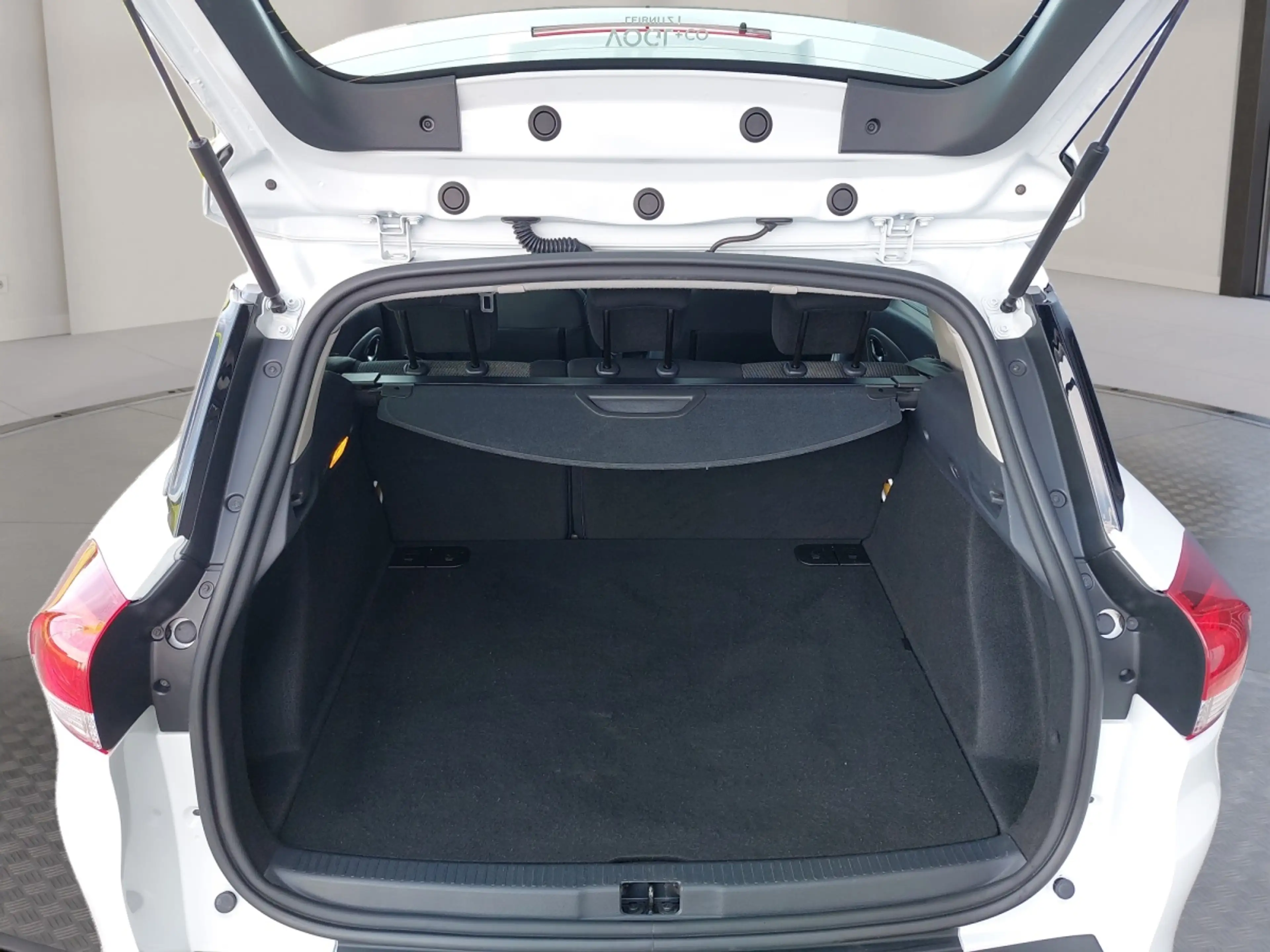 Renault Clio Grandtour Business Edition TCe 75 — photo 12