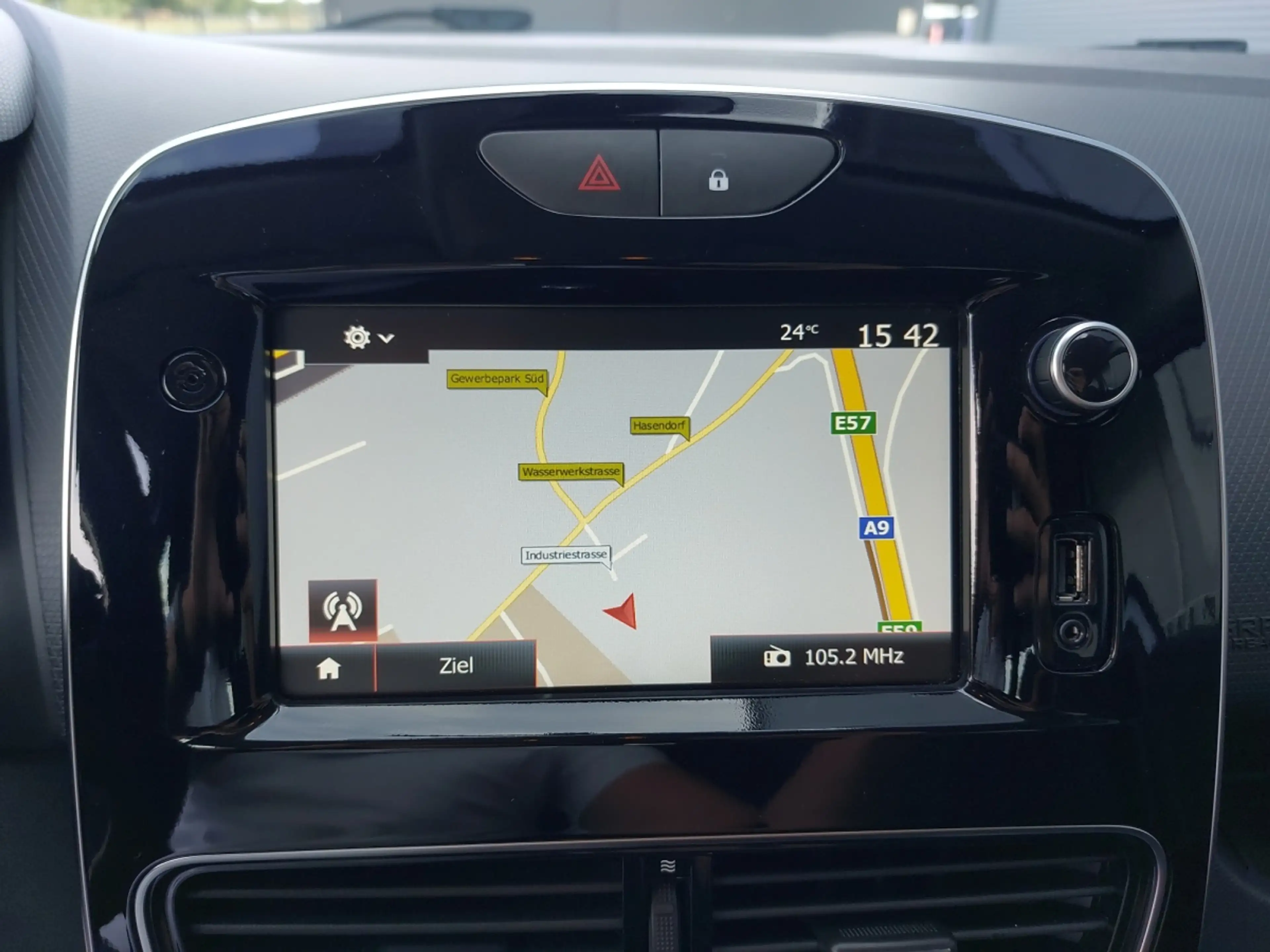 Renault Clio Grandtour Business Edition TCe 75 — photo 10