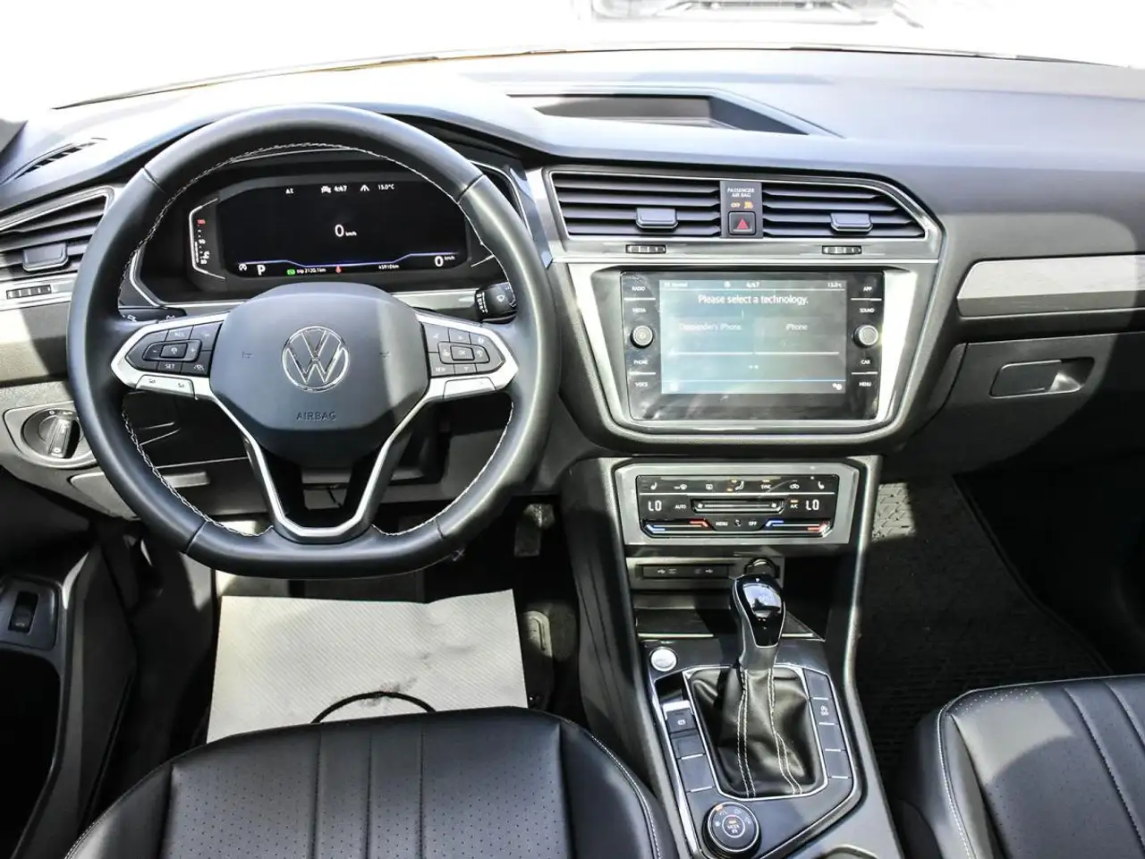 Volkswagen Tiguan снимка Volkswagen Tiguan