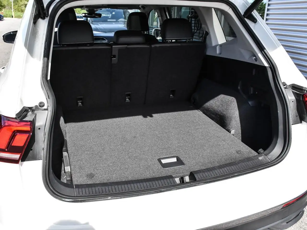 Volkswagen Tiguan снимка Volkswagen Tiguan