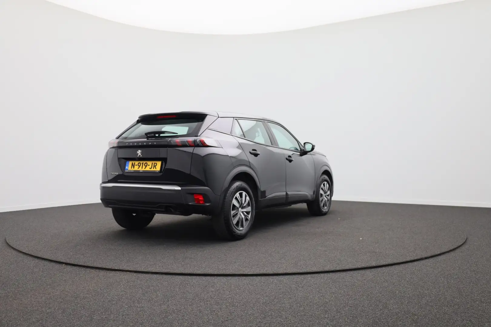 Peugeot 2008 1.2 PureTech Blue Lease Active Camera | Carplay | Noir - 2