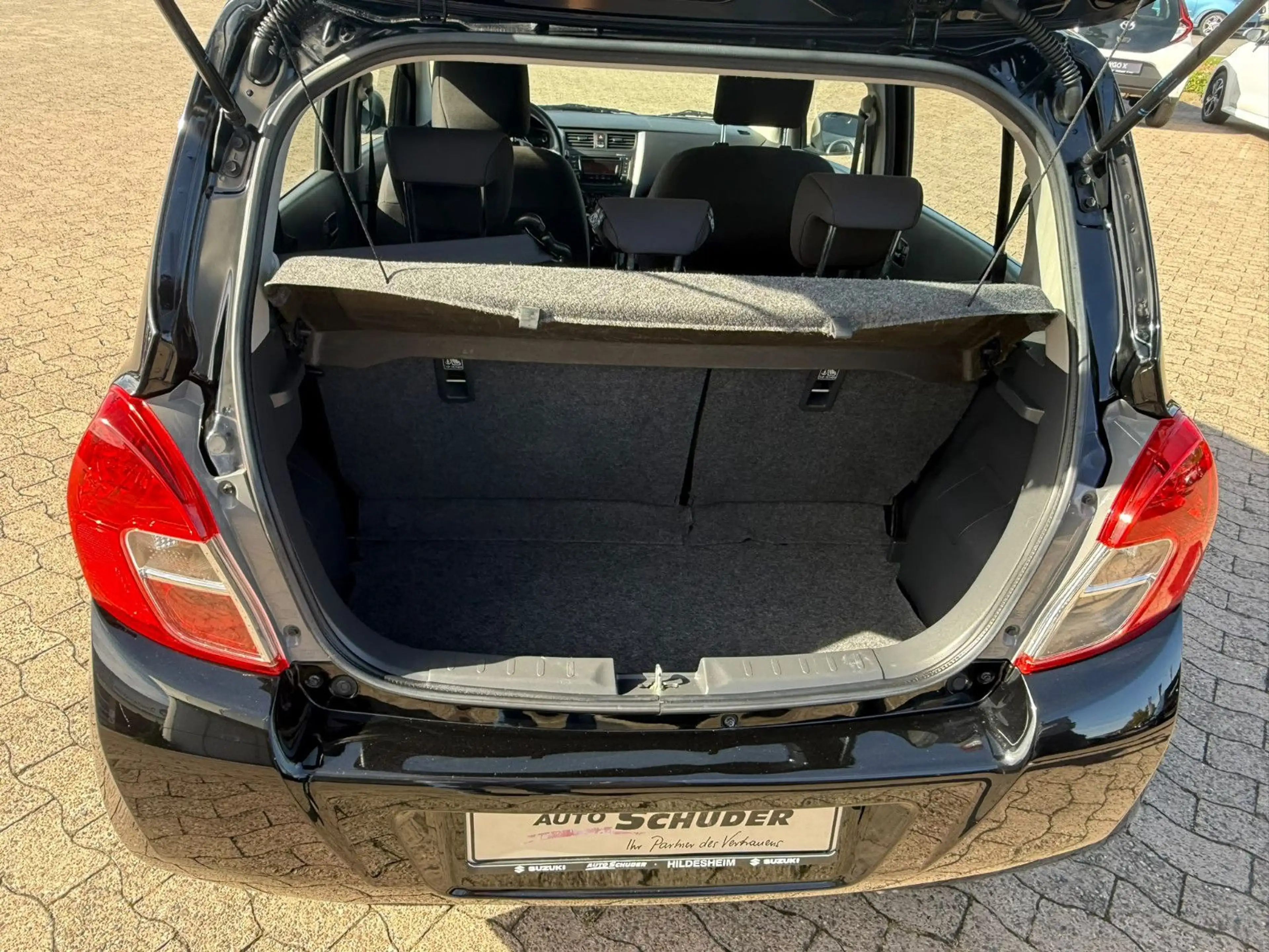 Suzuki Celerio 1,0 — photo 3