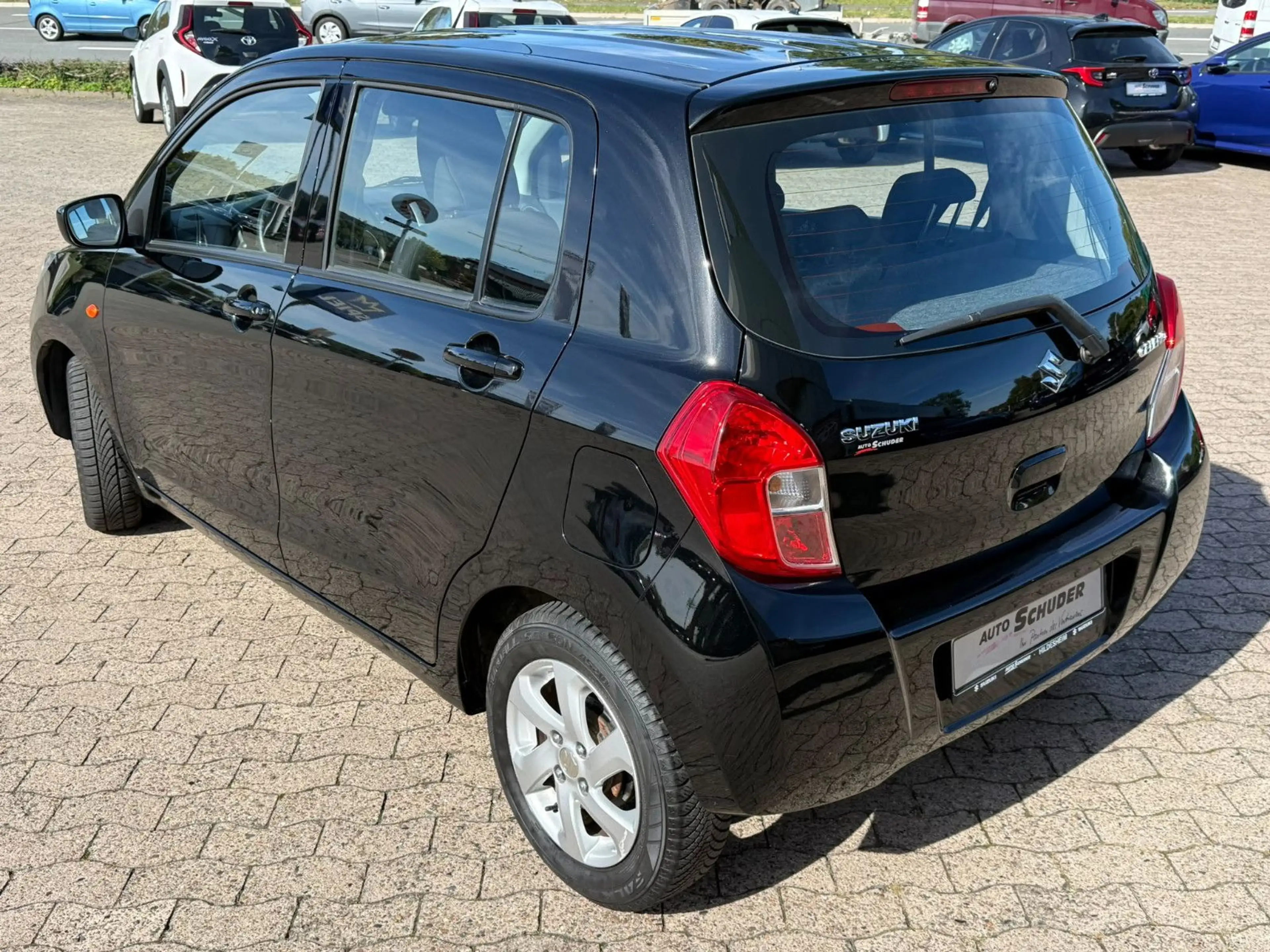 Suzuki Celerio 1,0 — photo 2