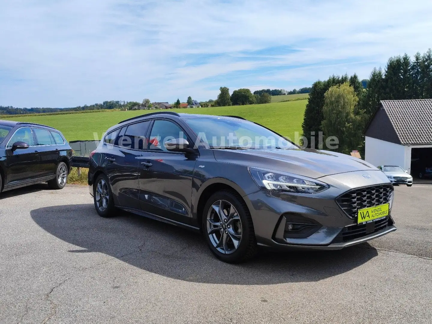 Ford Focus ST-Line X *TURNIER*HEAD_UP*LED*AHK*AUTOMAT Grau - 1