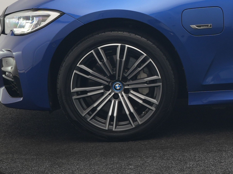BMW 330 3-serie Touring 330e xDrive M Sport PHEV 293pk Dea — photo 50