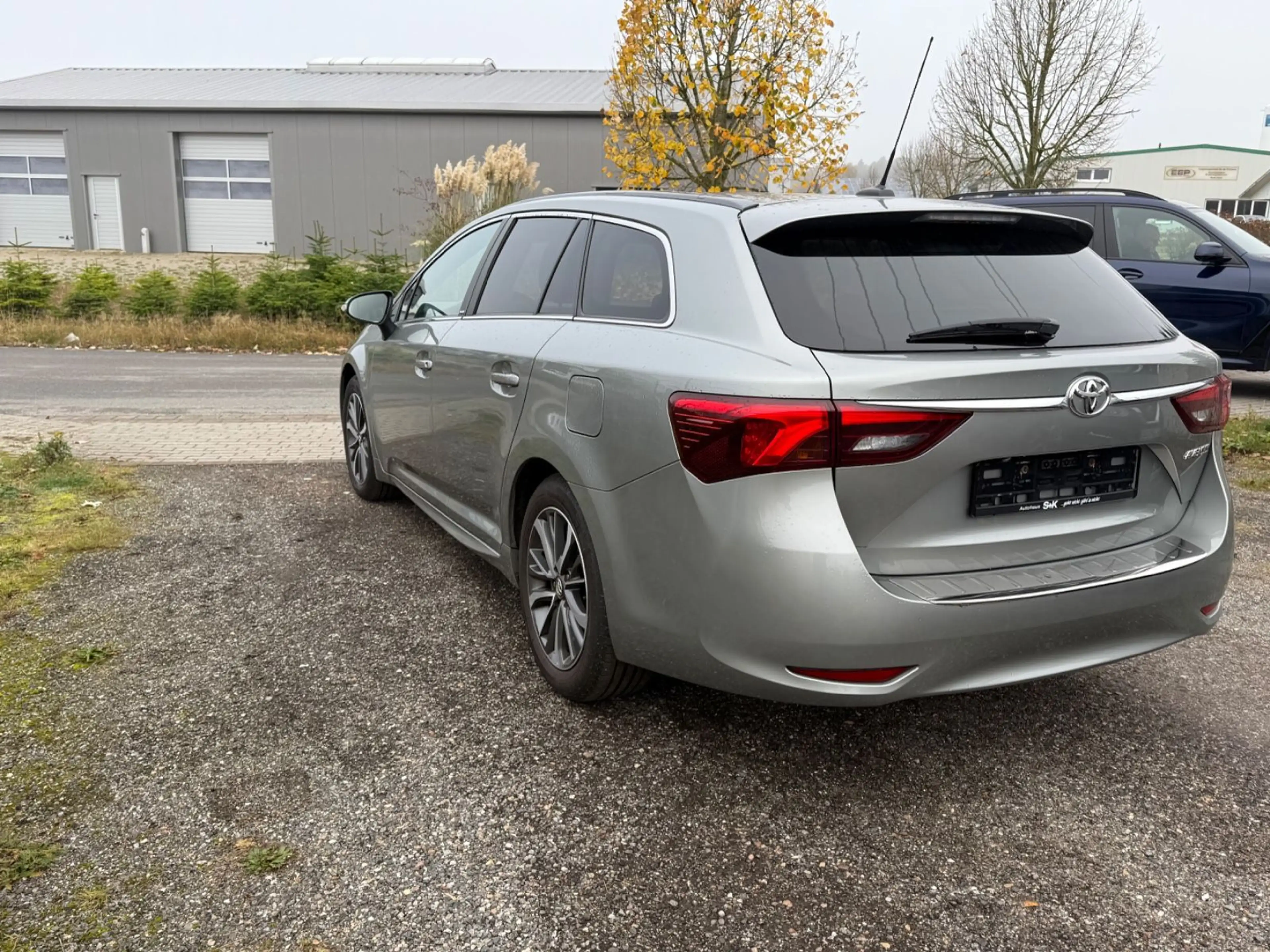 Toyota Avensis Touring Sports Edition-S+ — photo 8
