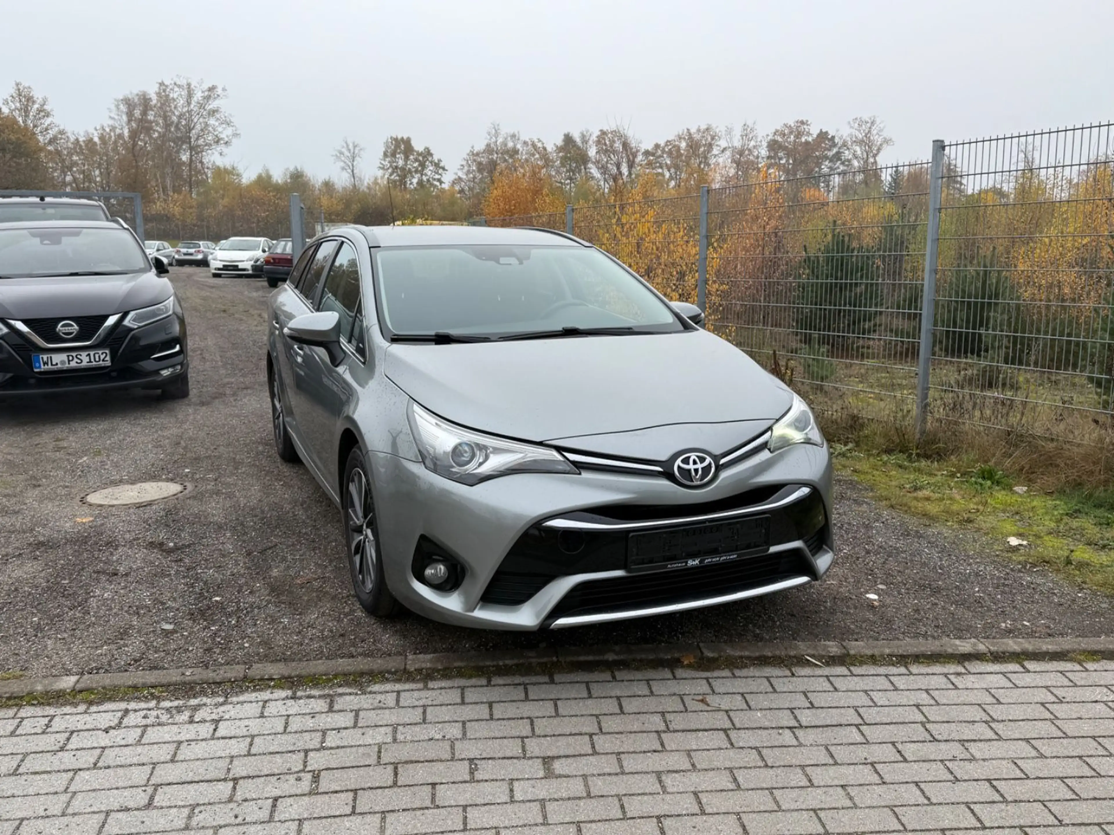 Toyota Avensis Touring Sports Edition-S+ — photo 3