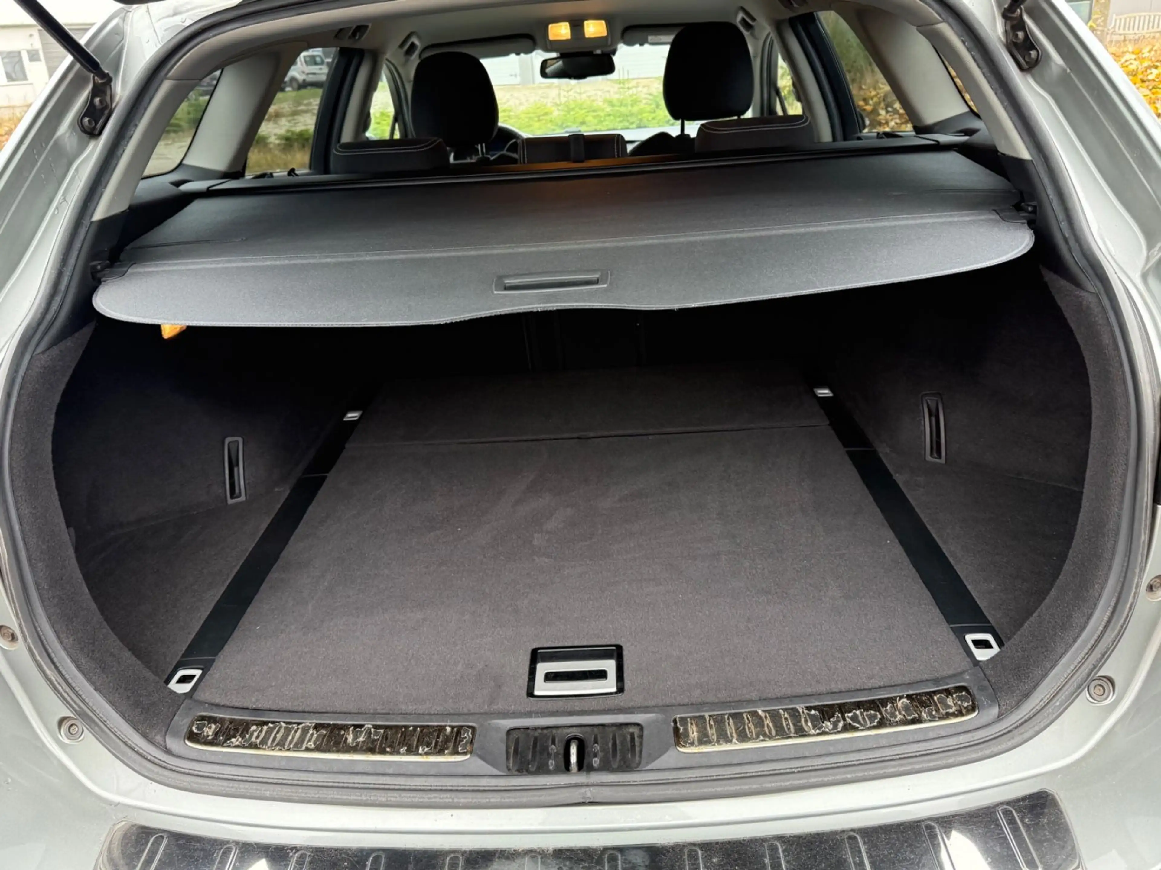 Toyota Avensis Touring Sports Edition-S+ — photo 10