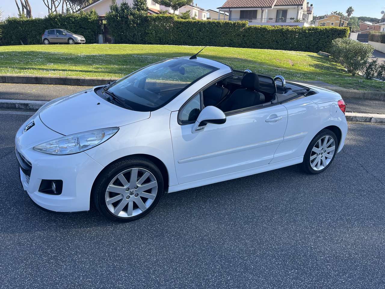 Peugeot 207 CC 1.6 Platinum Autom.Unipro’Solo 60.000km Unica!!