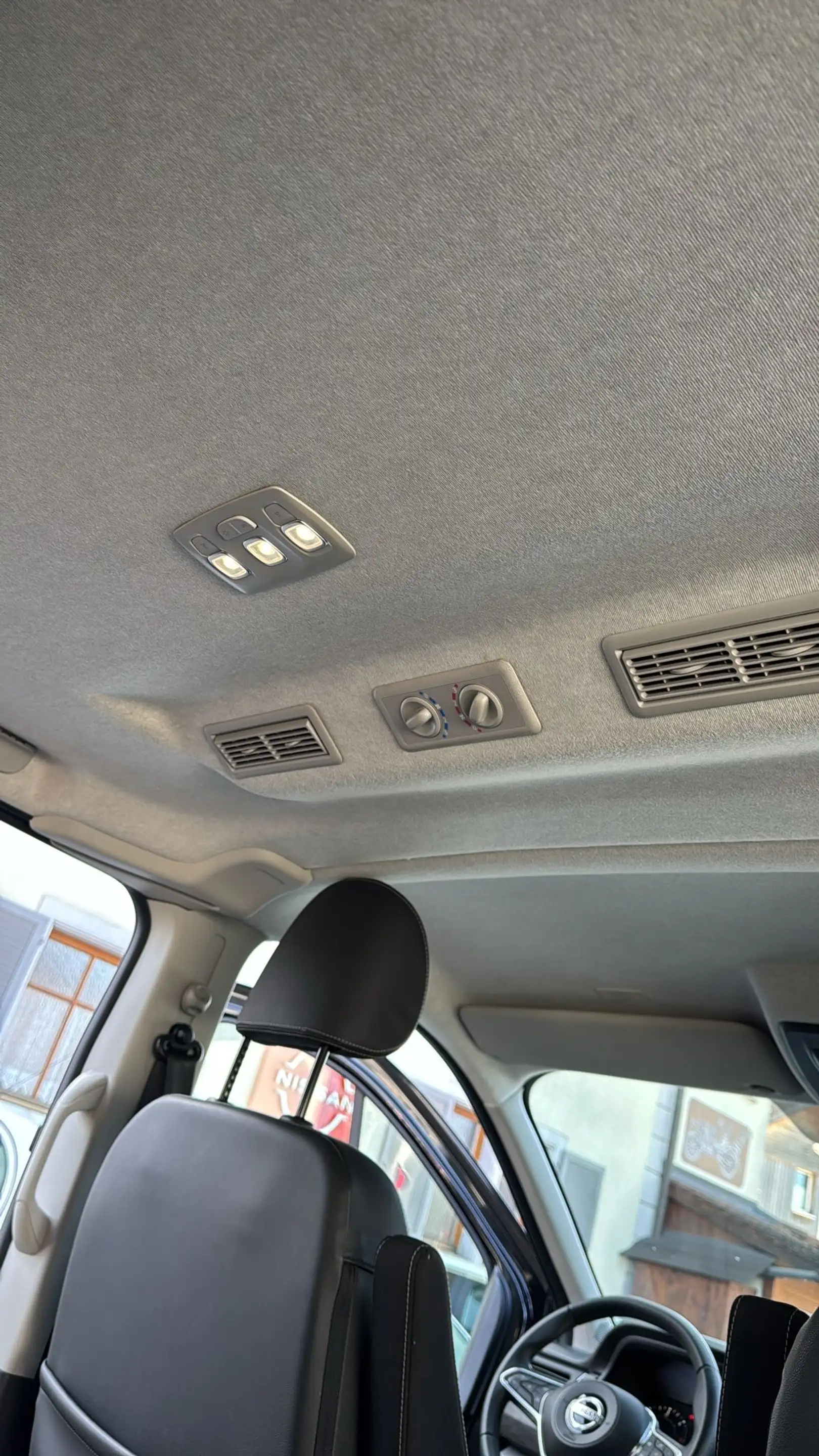 Nissan Primastar Kombi L1H1 2,8t dCi 170 Tekna DCT — photo 14