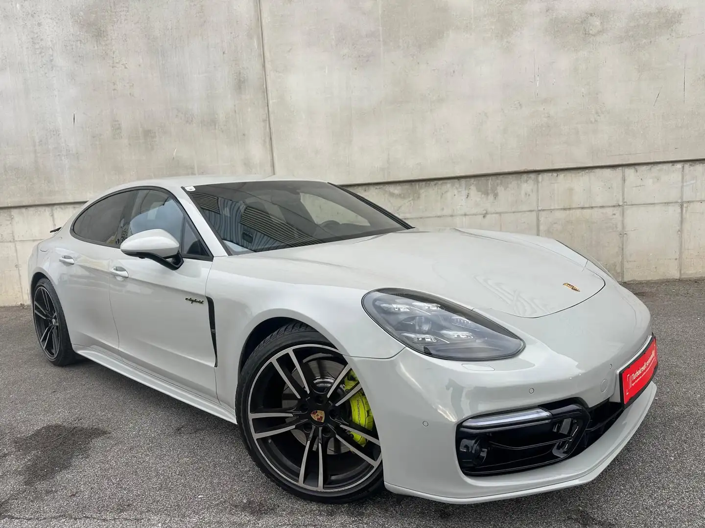 Porsche Panamera 4 E-Hybrid // SPORT-CHRONO // BOSE // KREIDE // Grau - 1