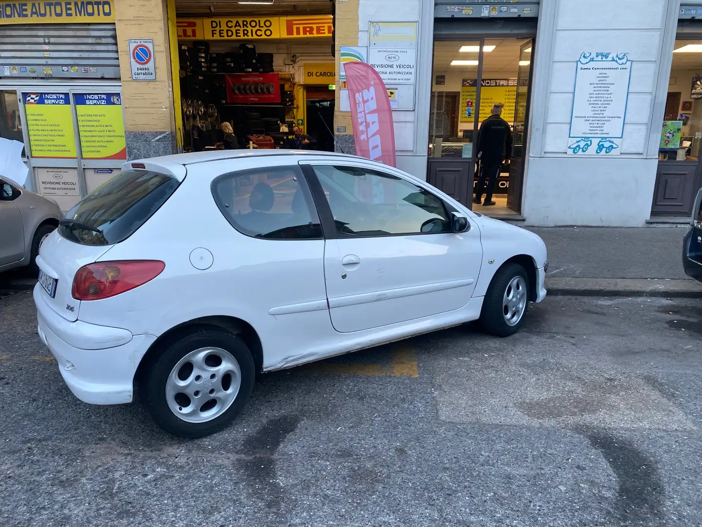 Peugeot 206 206 3p 1.1 euro 4 motore ricondizionato - 2
