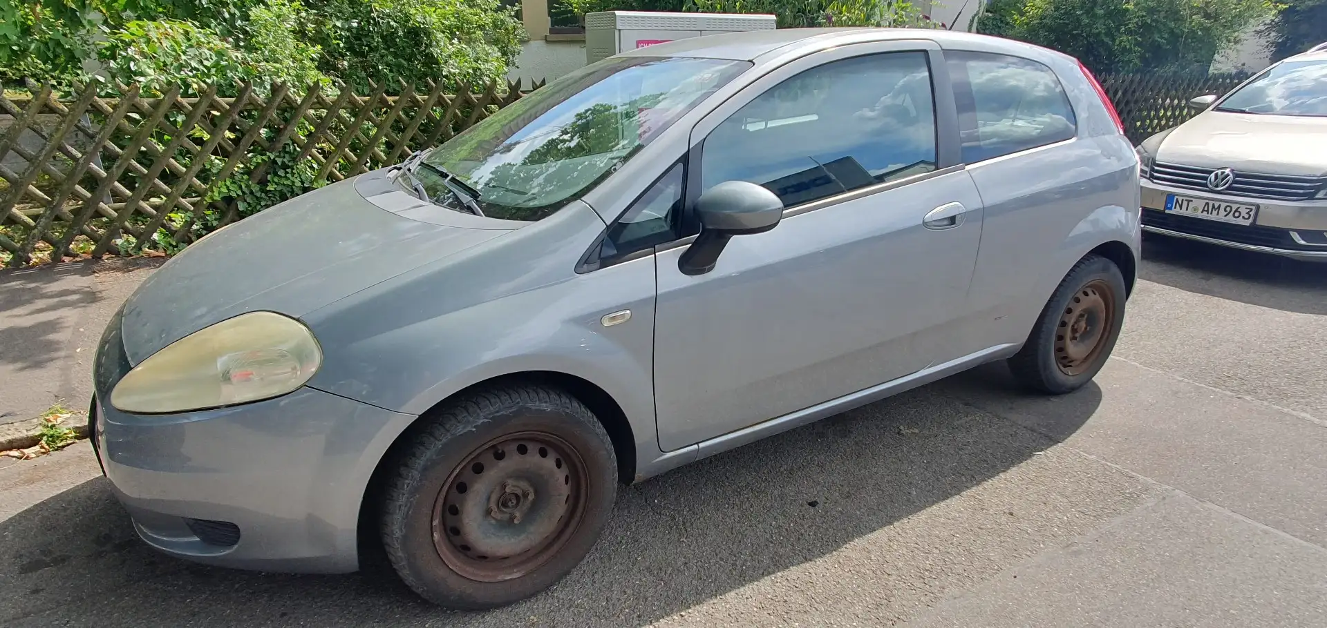 Fiat Grande Punto 1.4 8V Dynamic Gris - 2