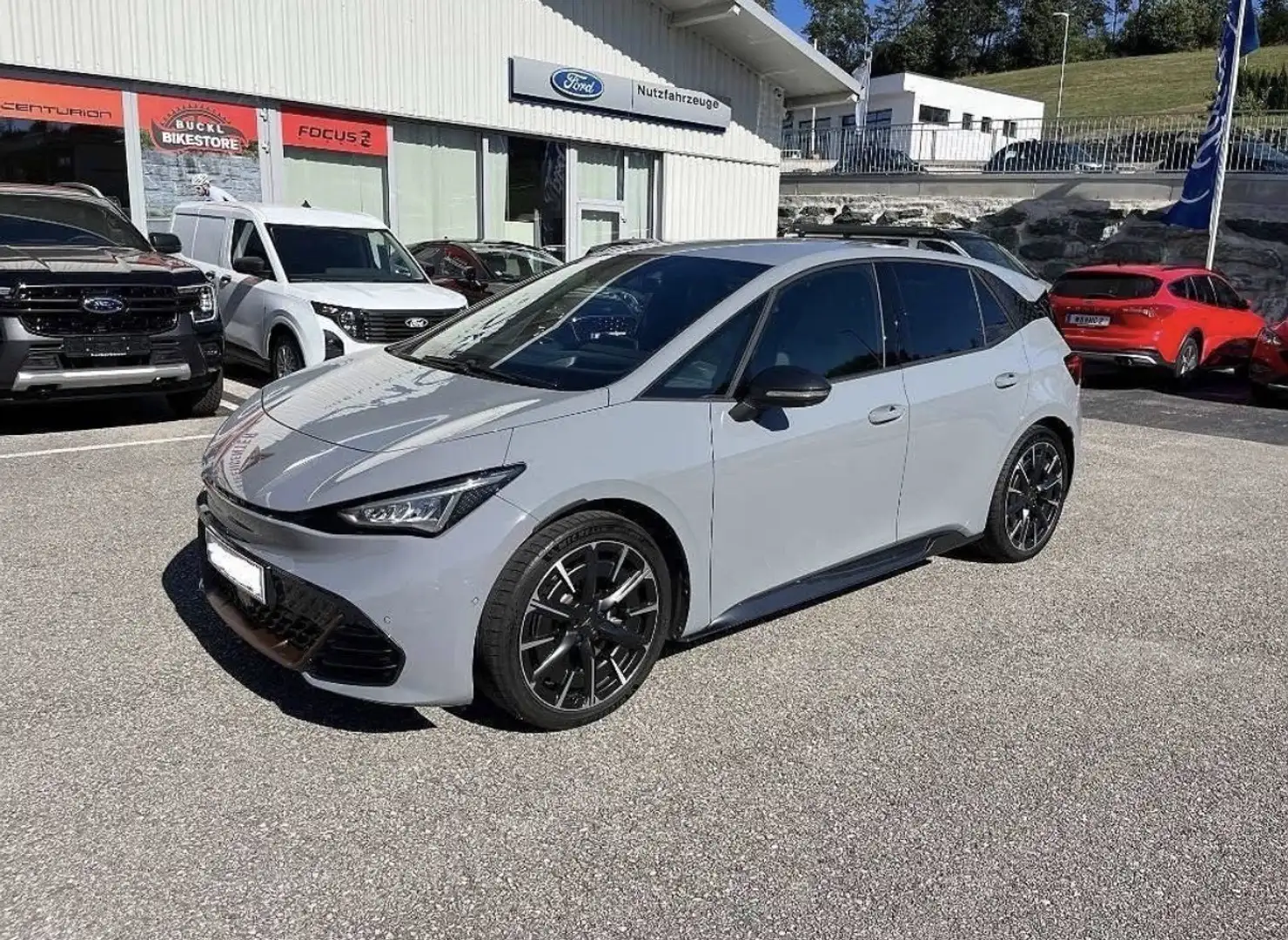 CUPRA Born 77kWh e-Boost Performance Paket Grau - 1