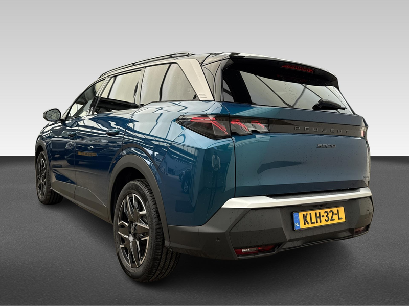 Peugeot 5008 1.2 Hybrid 145 GT 7p — photo 3