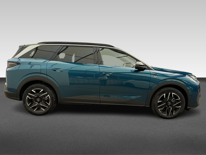 Peugeot 5008 1.2 Hybrid 145 GT 7p — photo 4