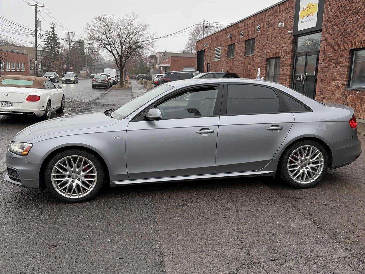 2015 Audi A4 Komfort, AWD, S-line pkg, leather, heated seats! alt 5