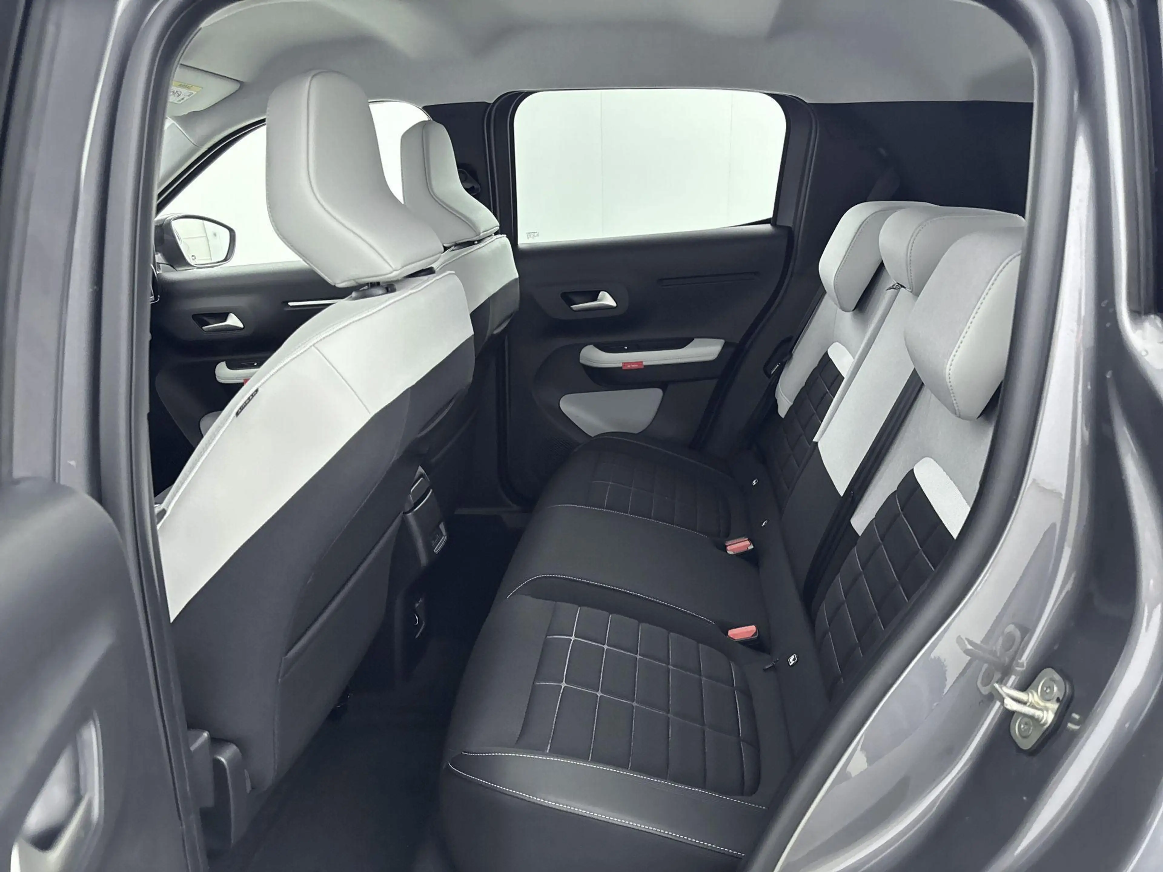 Citroen E-C3 Max 113pk Comfort Range 44 kWh | Navigatie | Accu — photo 14