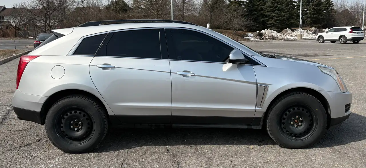 Cadillac SRX снимка Cadillac SRX