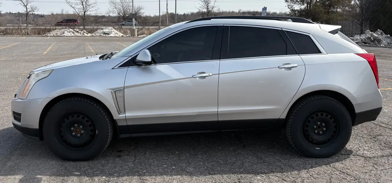 Cadillac SRX снимка Cadillac SRX
