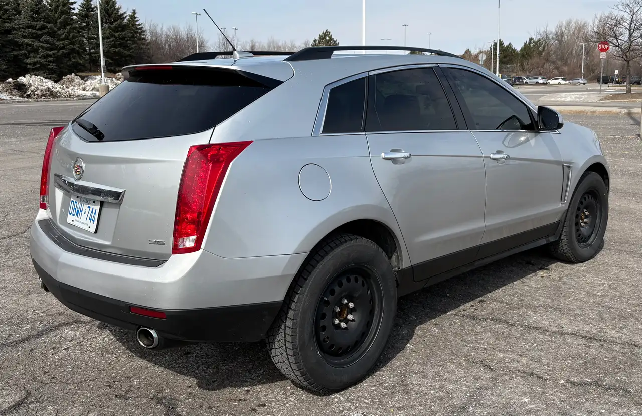 Cadillac SRX снимка Cadillac SRX