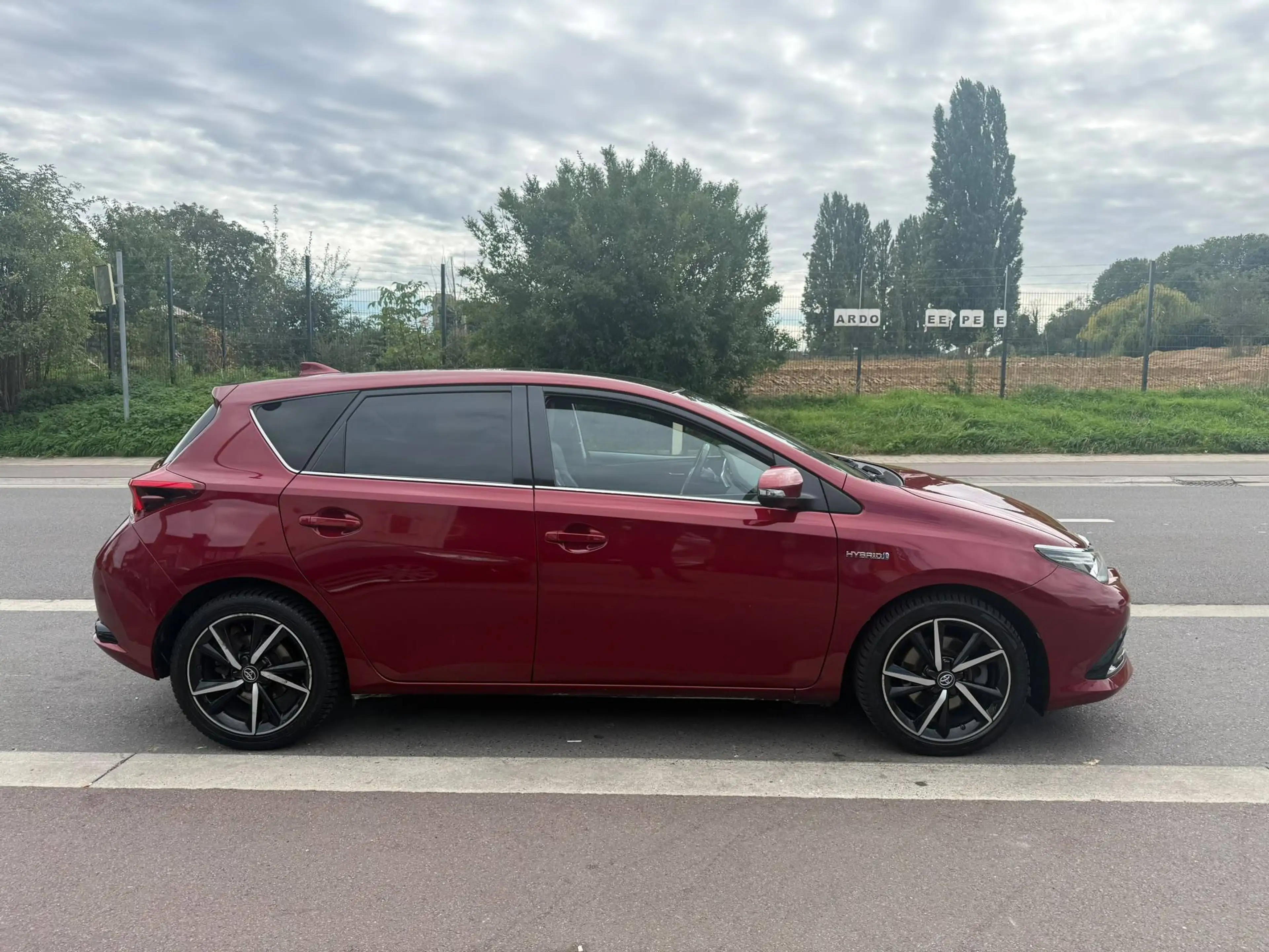 Toyota Auris Auris HEV 1.8i HSD Comfort — photo 4
