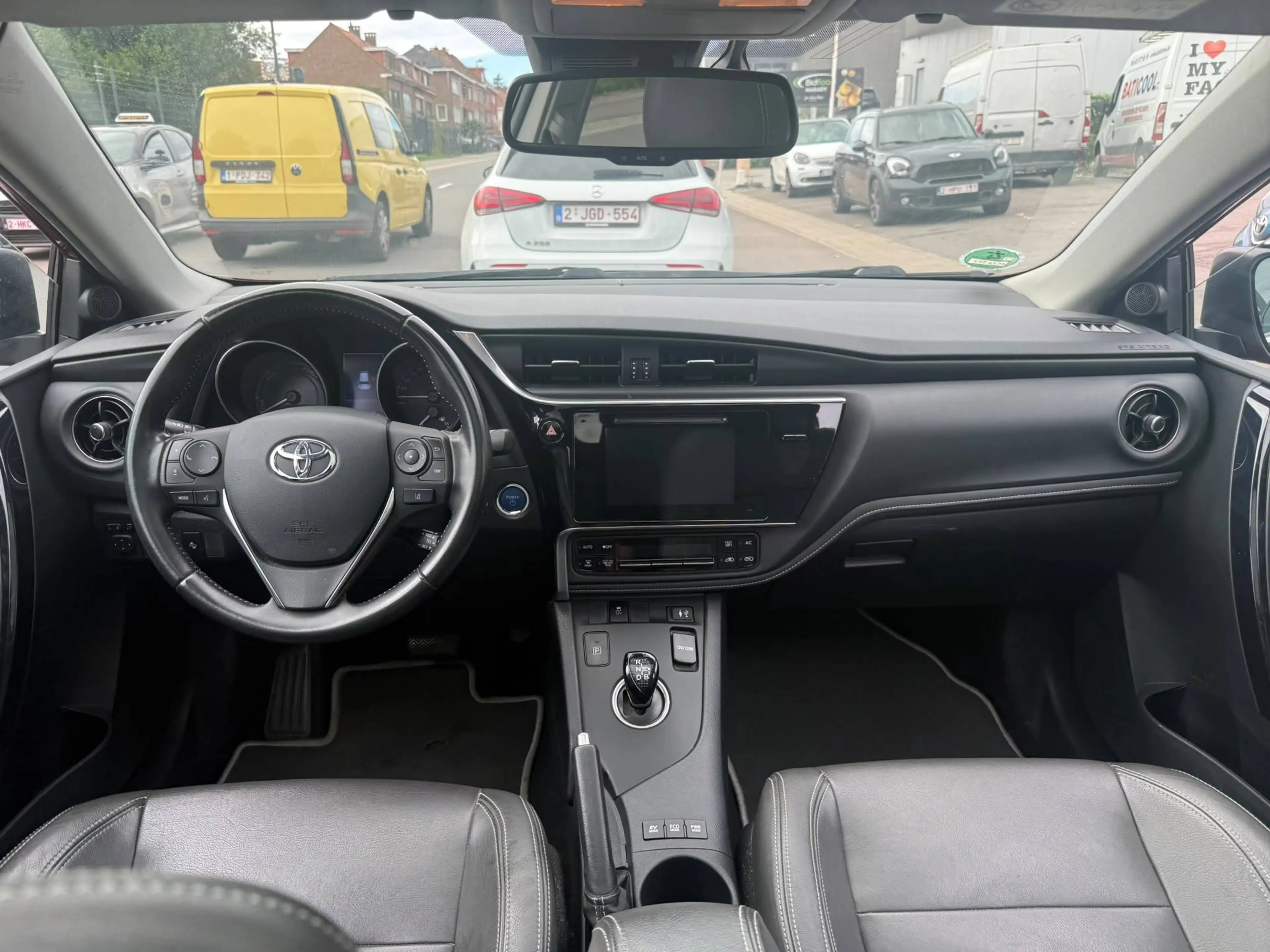 Toyota Auris Auris HEV 1.8i HSD Comfort — photo 10