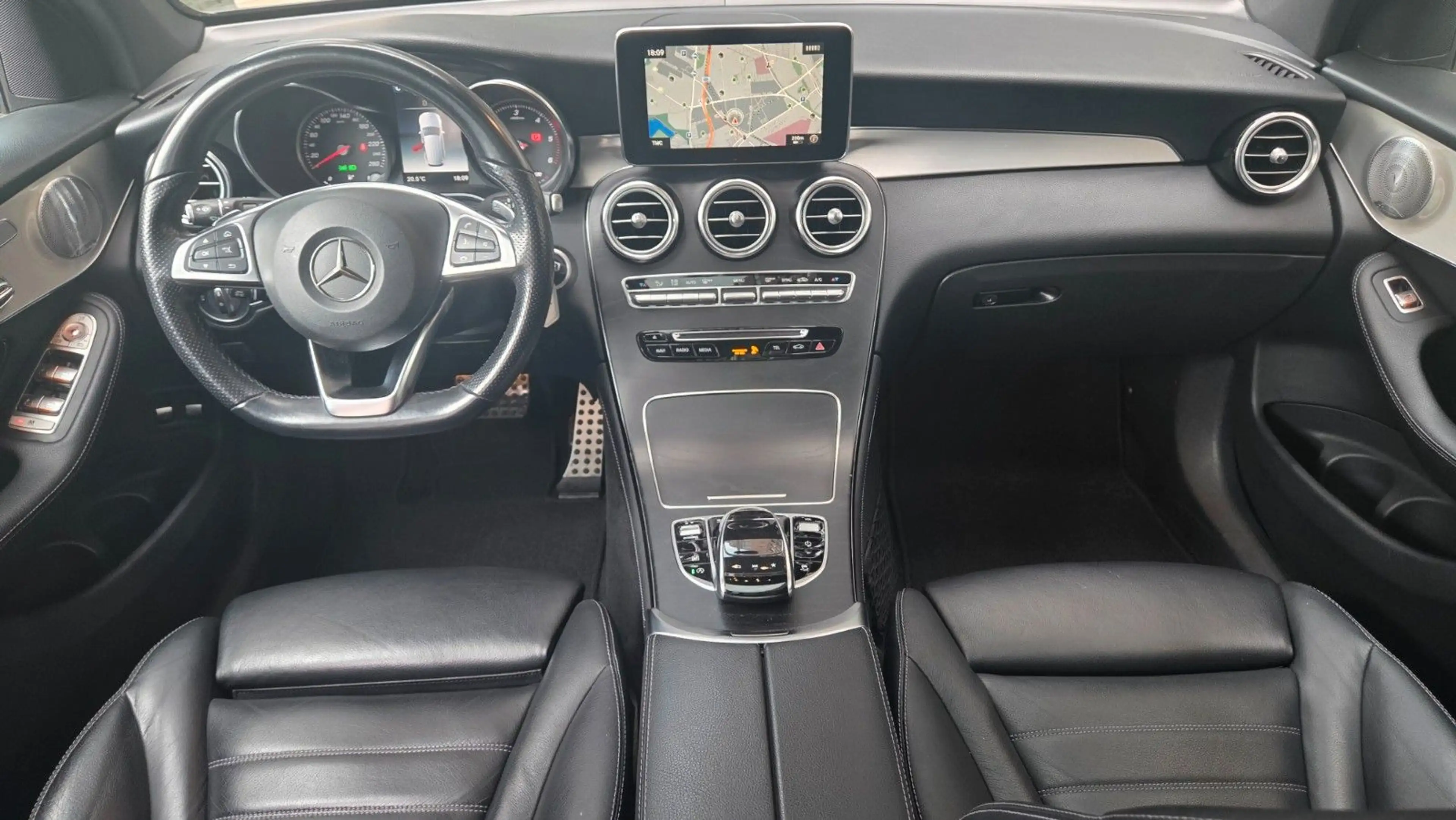 Mercedes-Benz GLC 350 d 4Matic*AMG*PANO*DISTR*AHK*TOTW*KEYLESS — photo 7