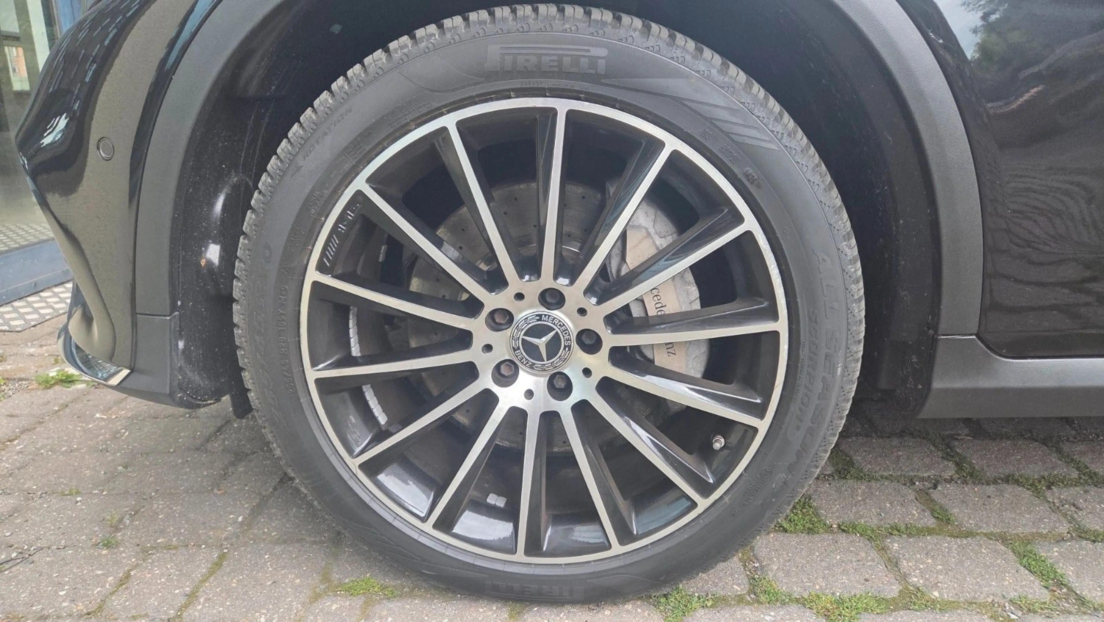 Mercedes-Benz GLC 350 d 4Matic*AMG*PANO*DISTR*AHK*TOTW*KEYLESS — photo 15