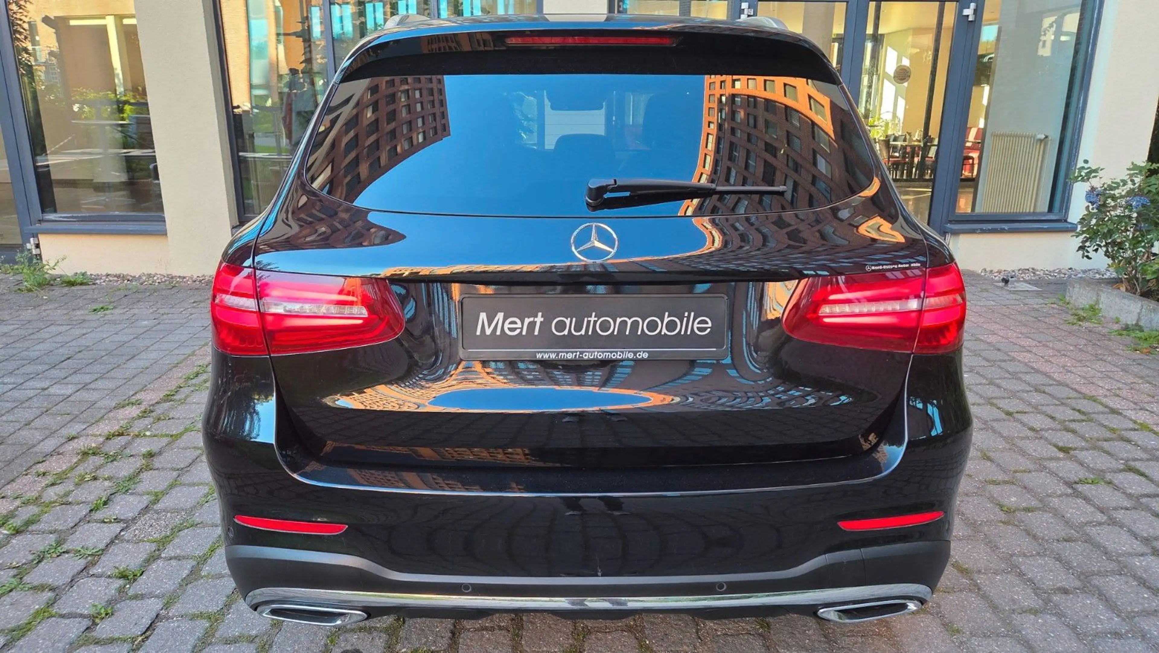 Mercedes-Benz GLC 350 d 4Matic*AMG*PANO*DISTR*AHK*TOTW*KEYLESS — photo 5