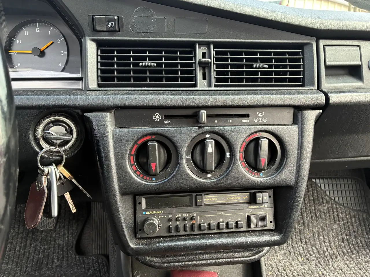 Mercedes-Benz 190 E, foto 9