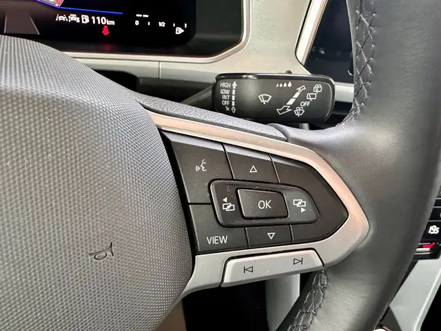 Volkswagen T-Roc view 15