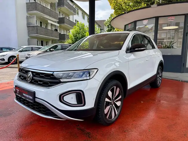 Volkswagen T-Roc view 8