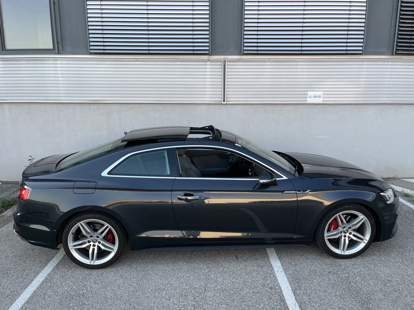 Audi A5 Coupé 2,0 TFSI quattro sport S-tronic Grau - 2