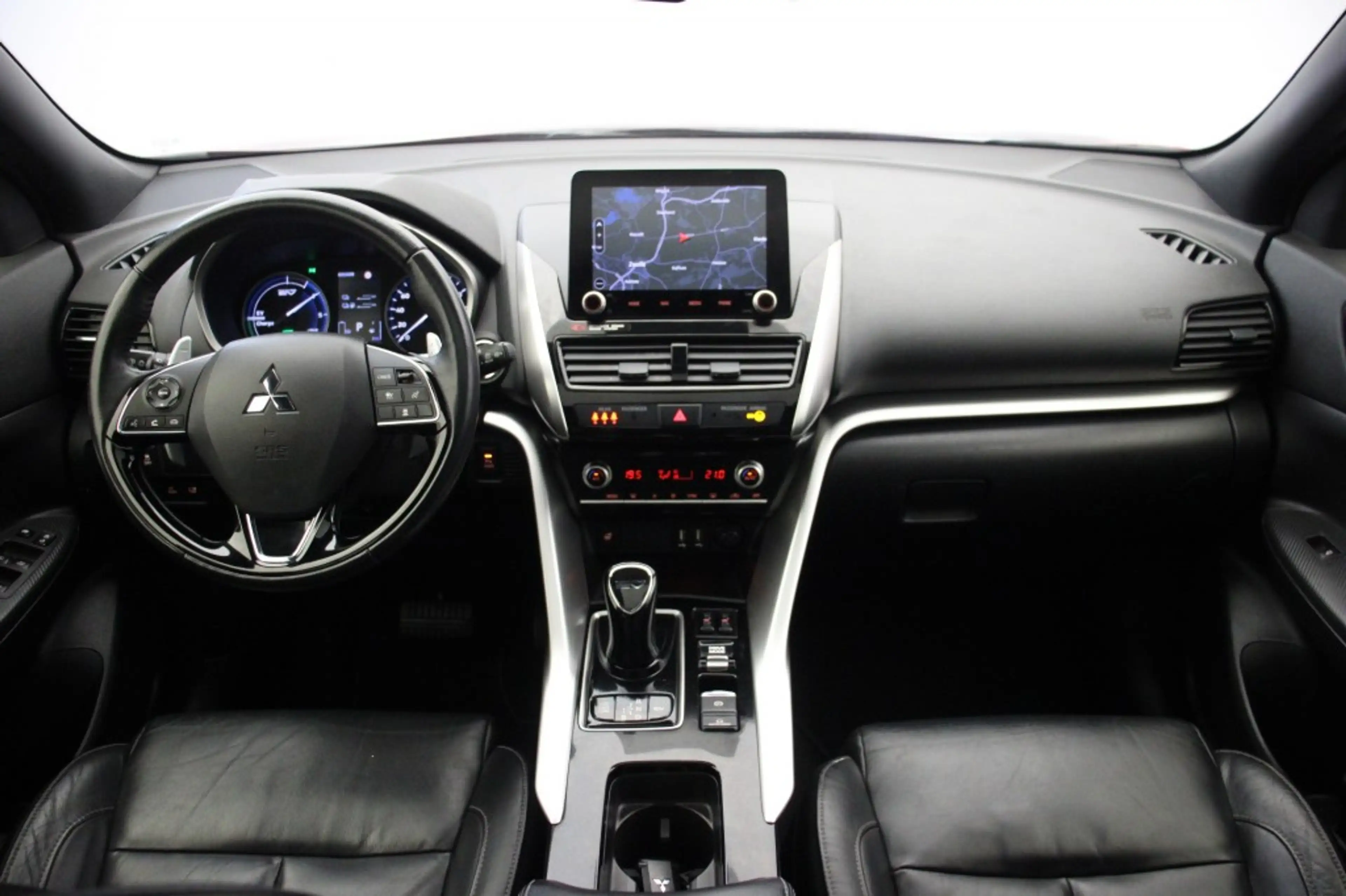 Nissan Qashqai 2.4 PHEV Prestige - Carplay, Camera, Leer, Schuif — photo 2