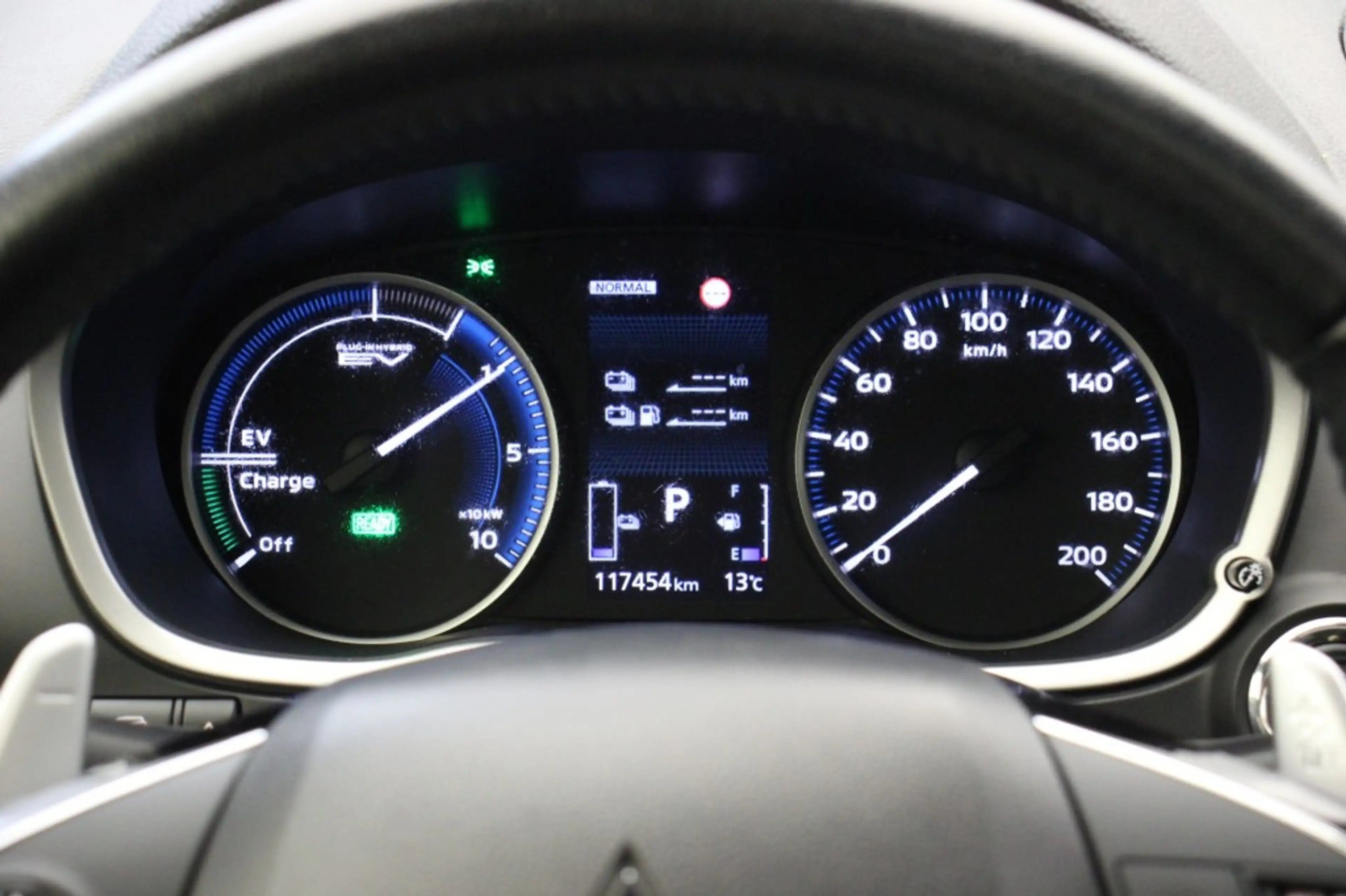 Nissan Qashqai 2.4 PHEV Prestige - Carplay, Camera, Leer, Schuif — photo 28