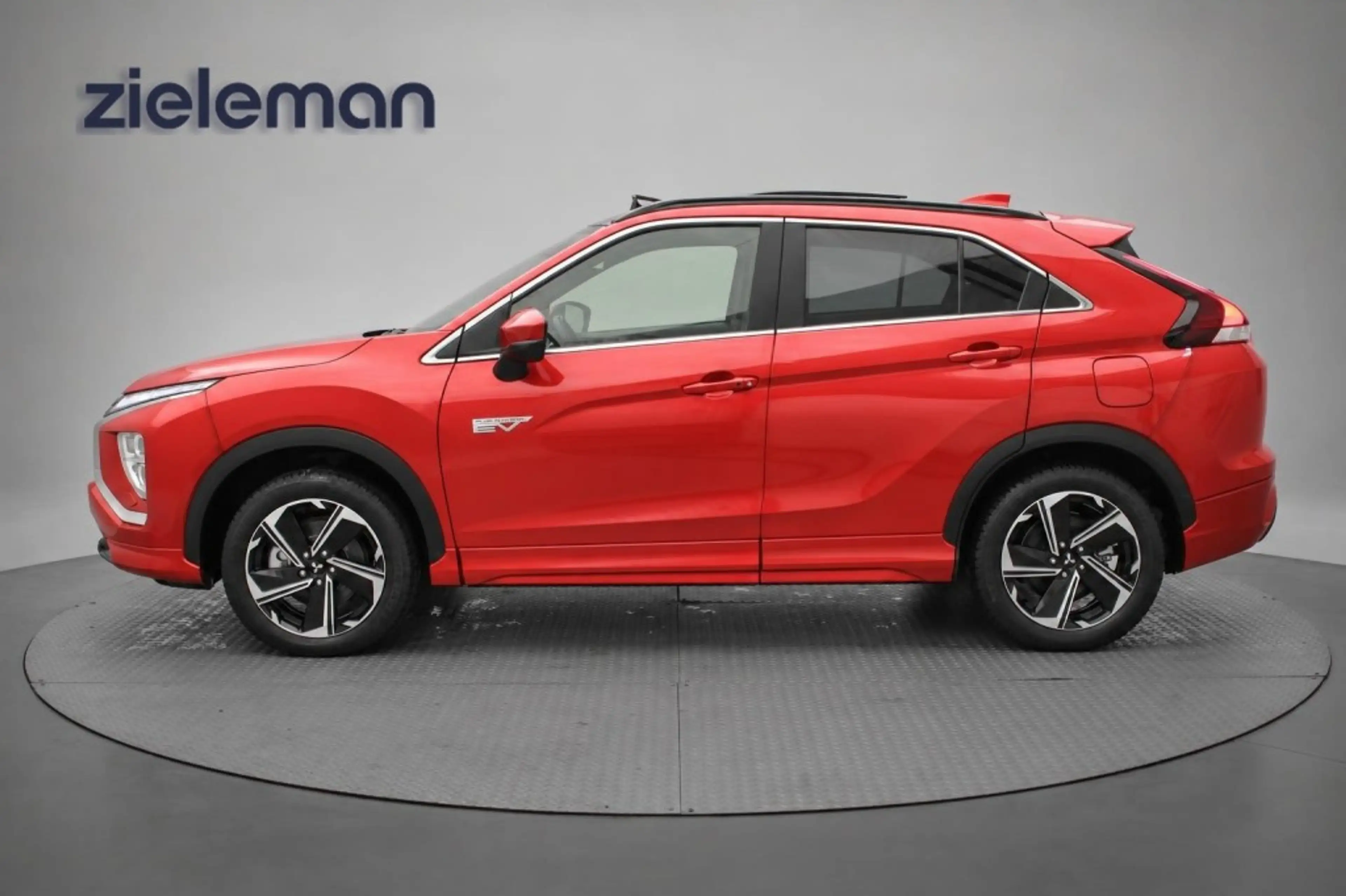 Nissan Qashqai 2.4 PHEV Prestige - Carplay, Camera, Leer, Schuif — photo 23