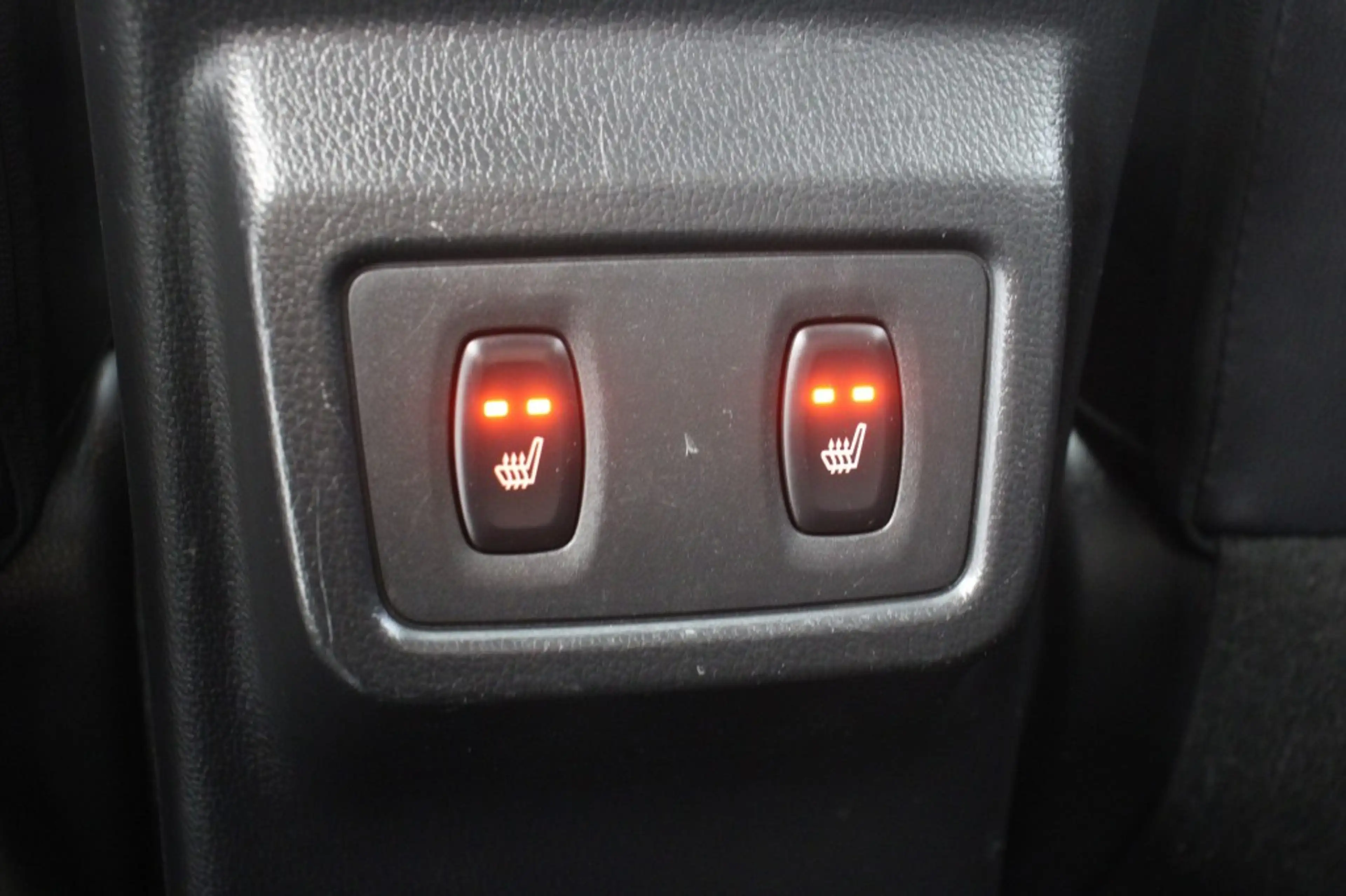 Nissan Qashqai 2.4 PHEV Prestige - Carplay, Camera, Leer, Schuif — photo 14