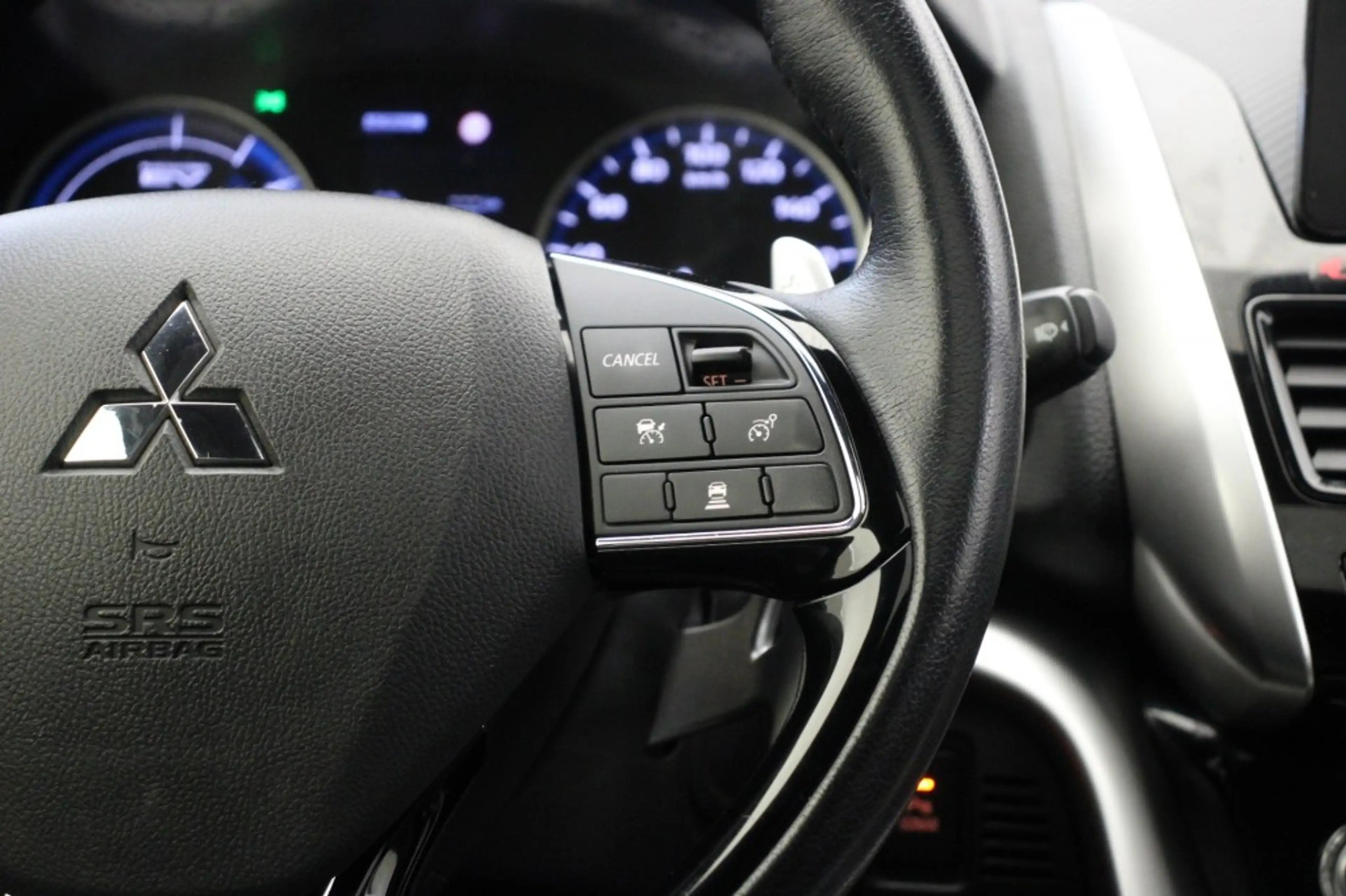 Nissan Qashqai 2.4 PHEV Prestige - Carplay, Camera, Leer, Schuif — photo 27