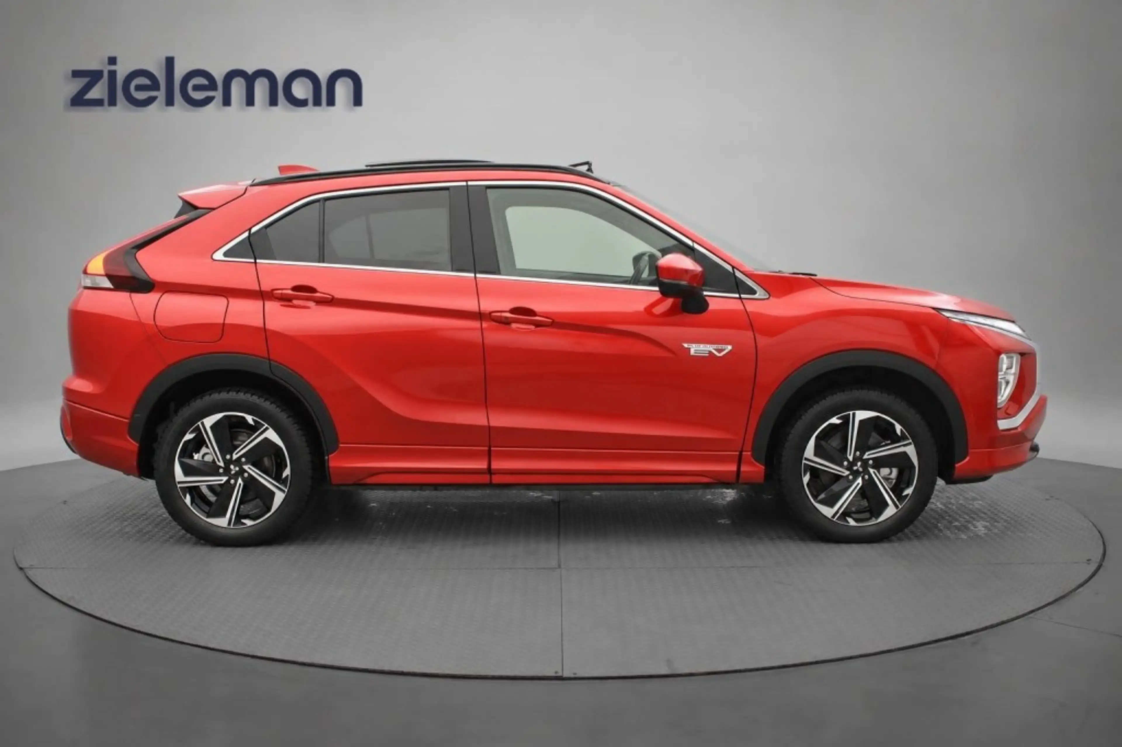 Nissan Qashqai 2.4 PHEV Prestige - Carplay, Camera, Leer, Schuif — photo 20