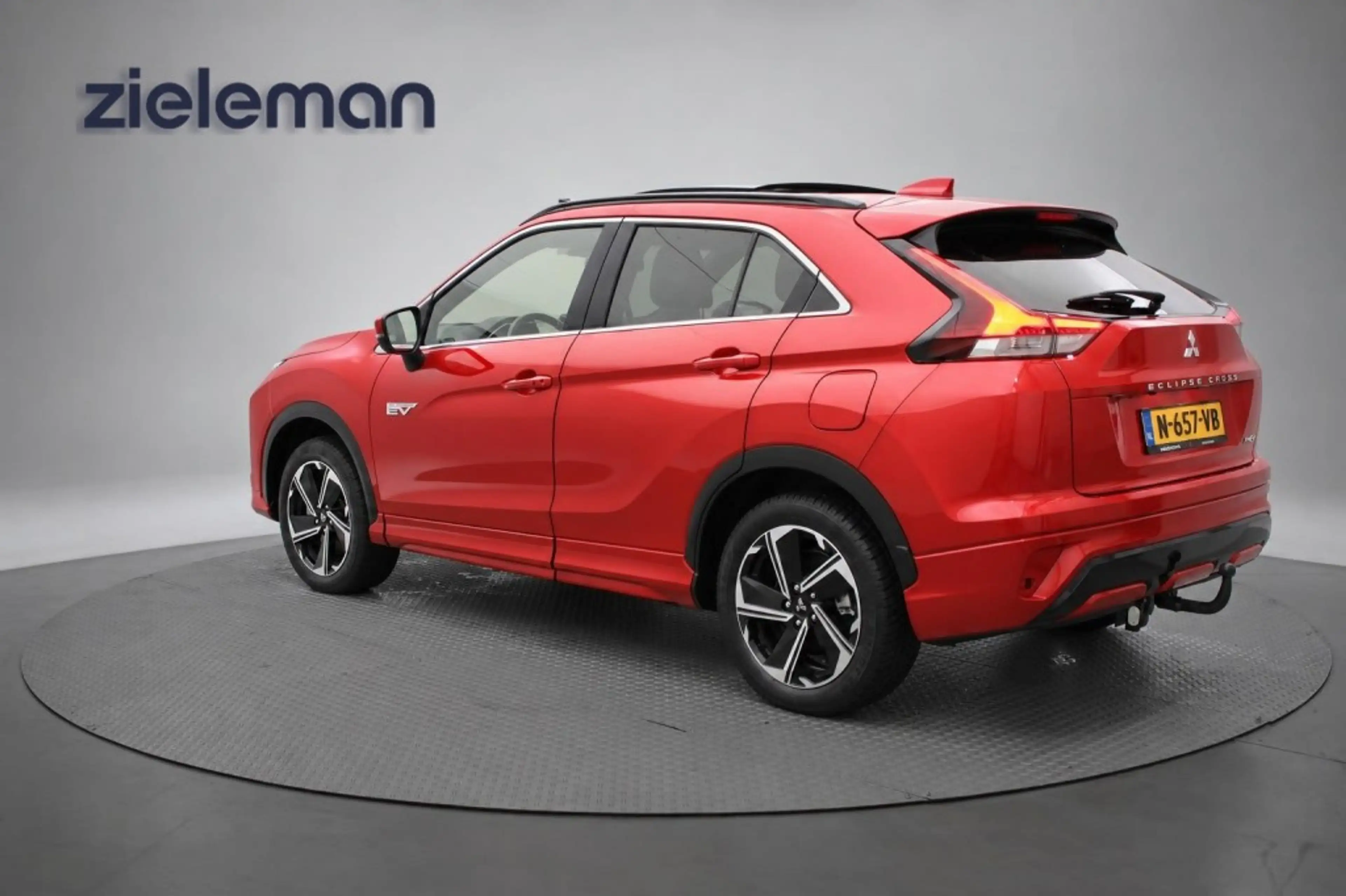 Nissan Qashqai 2.4 PHEV Prestige - Carplay, Camera, Leer, Schuif — photo 3