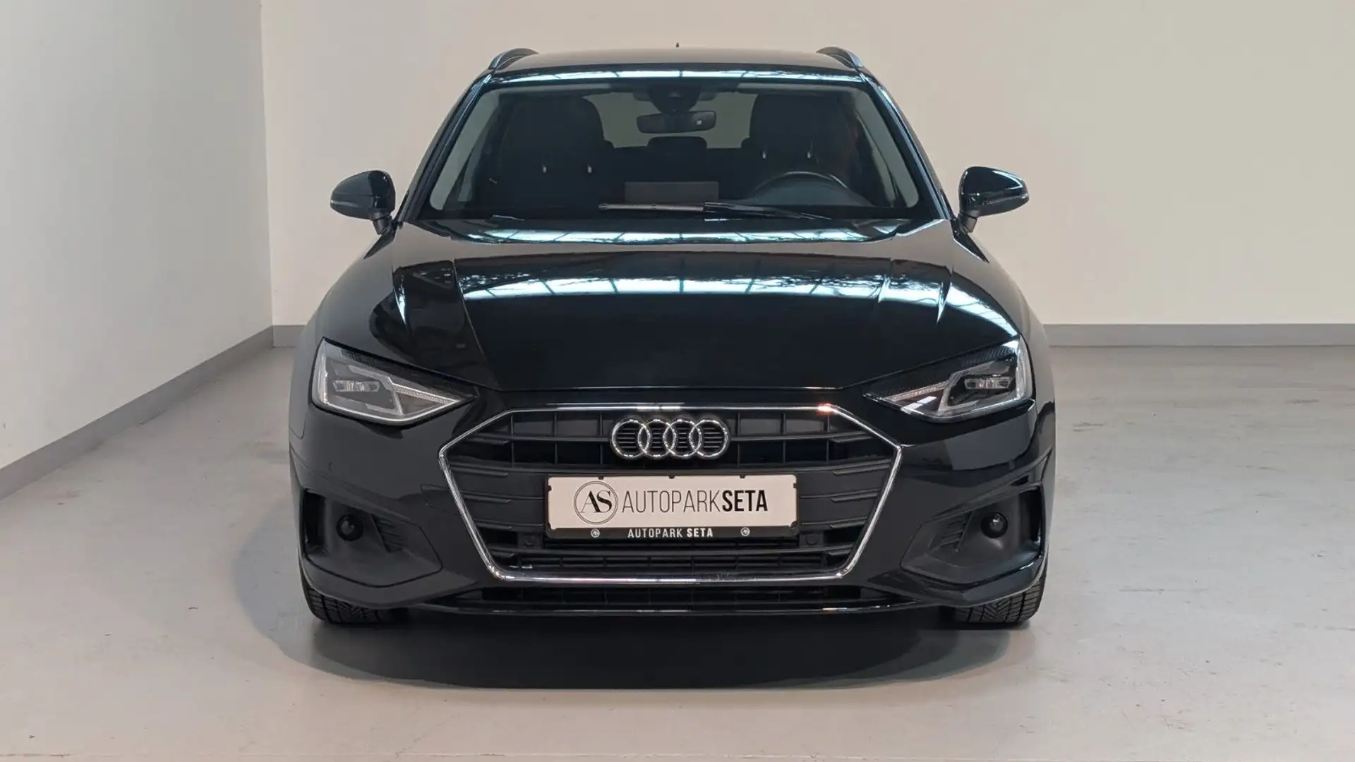 Audi A4 Avant 35 TFSI Aut. PRE-SENSE*KESSY*NAVI*PDC Schwarz - 2