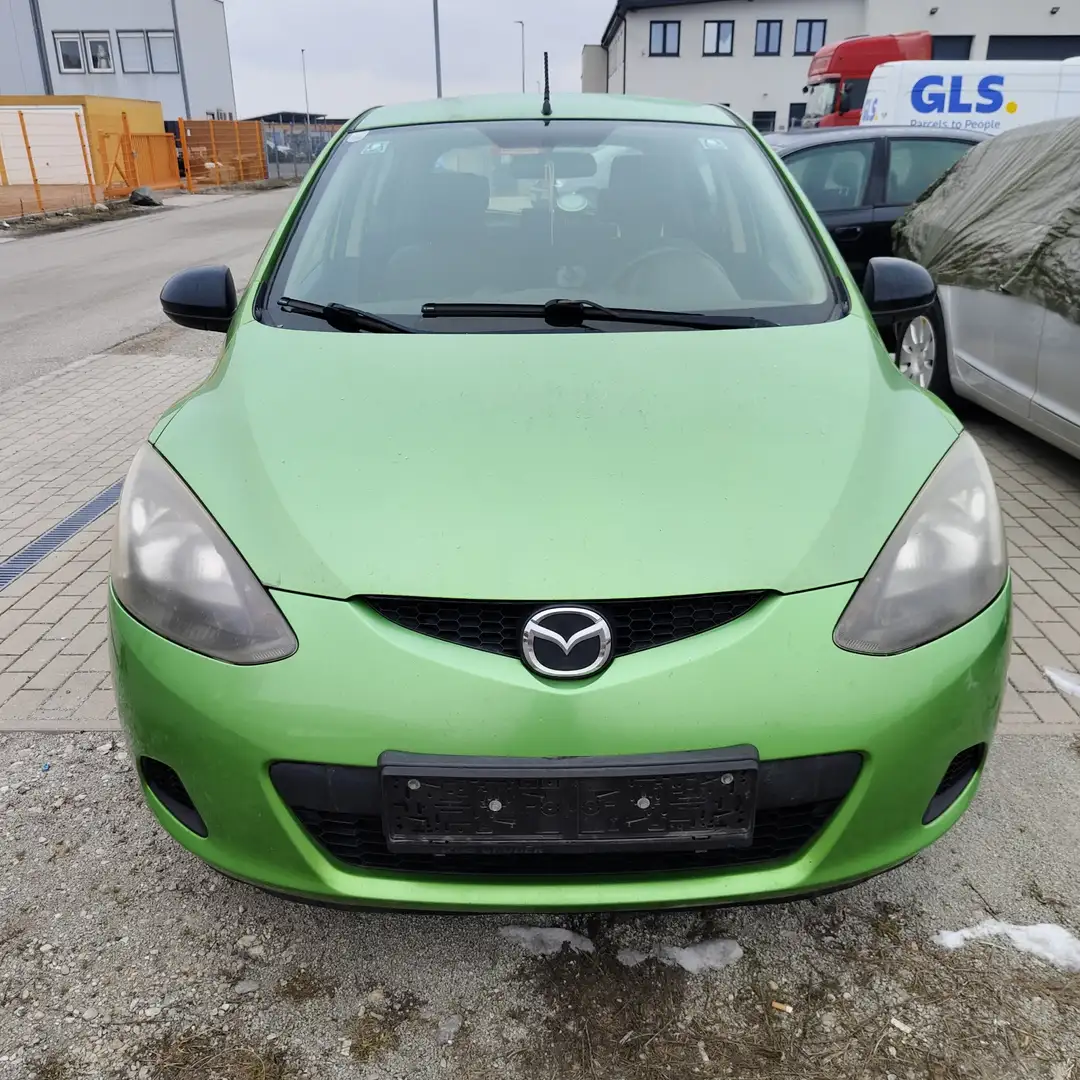Mazda 2 CD68 CE Plus - 1