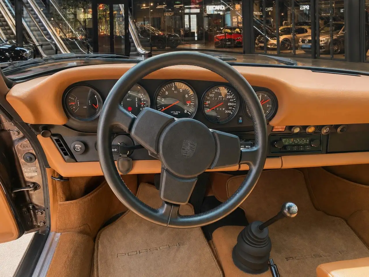 Porsche 930 911 Turbo 3.0 (930) / RESTAURIERT, foto 10