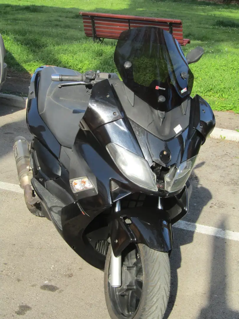 Gilera Nexus 300 Negru - 2