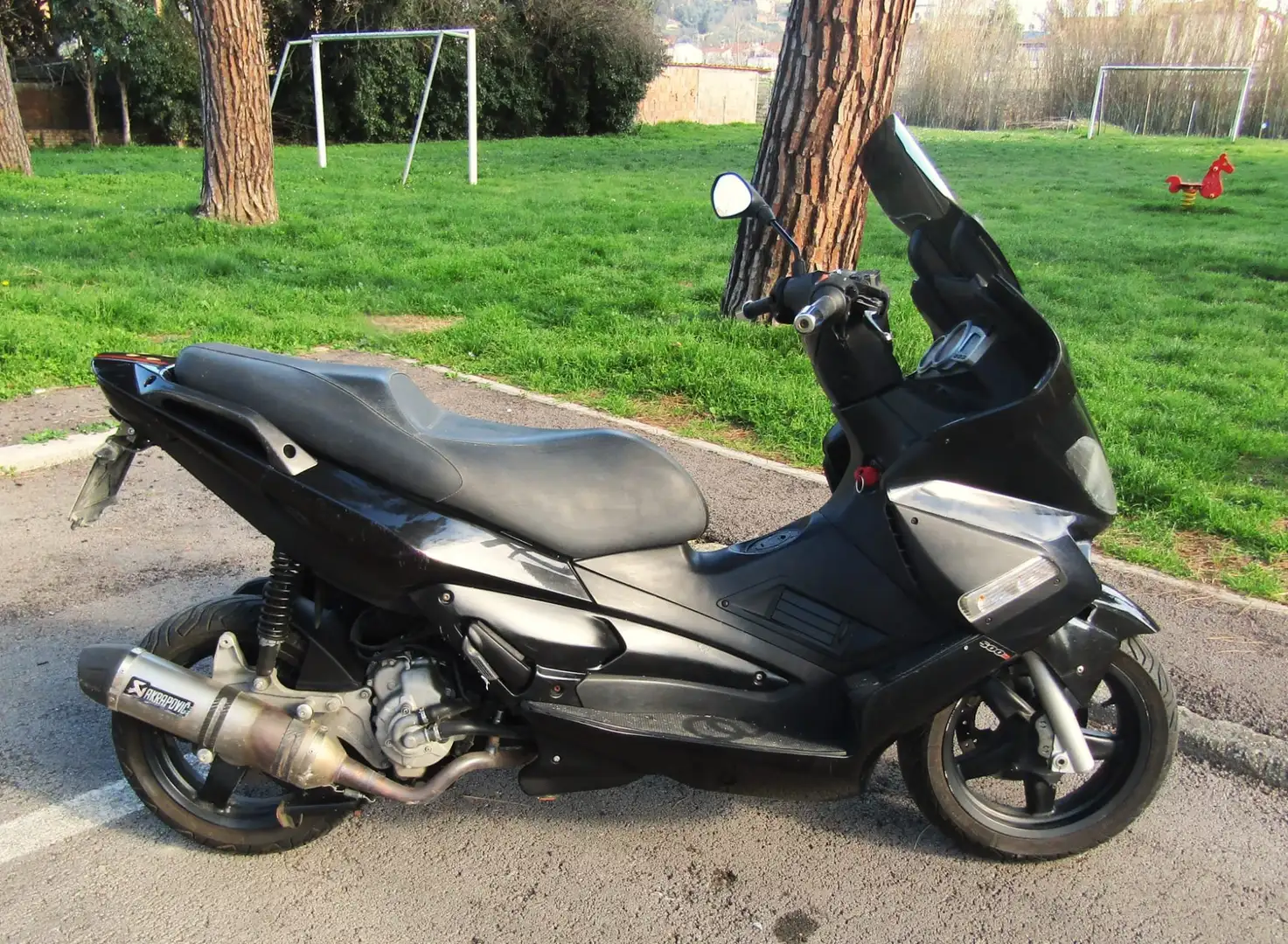 Gilera Nexus 300 Negru - 1