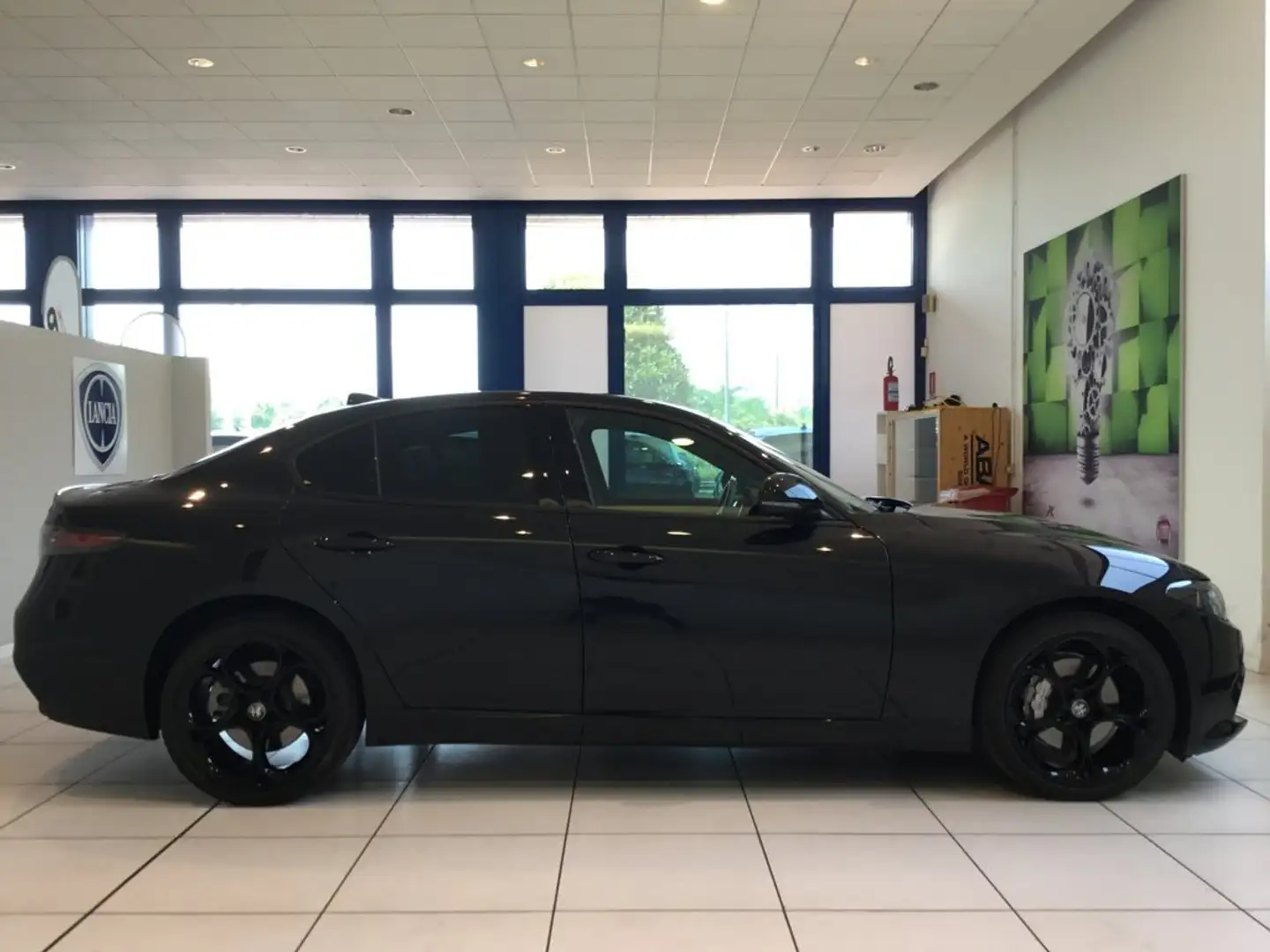 Alfa Romeo Giulia 2.0 Turbo 280 CV AT8 AWD Q4 Sprint MY24 Nero - 2