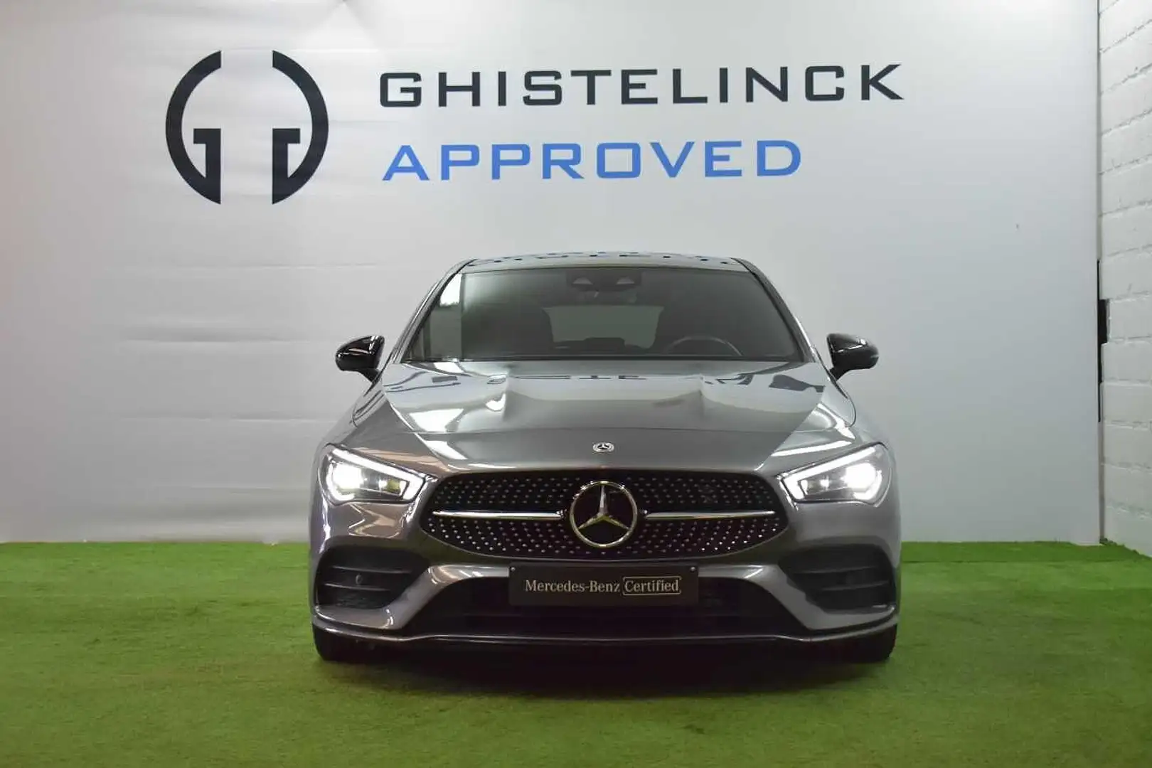 Mercedes-Benz CLA 200 d Shooting Brake Gris - 2