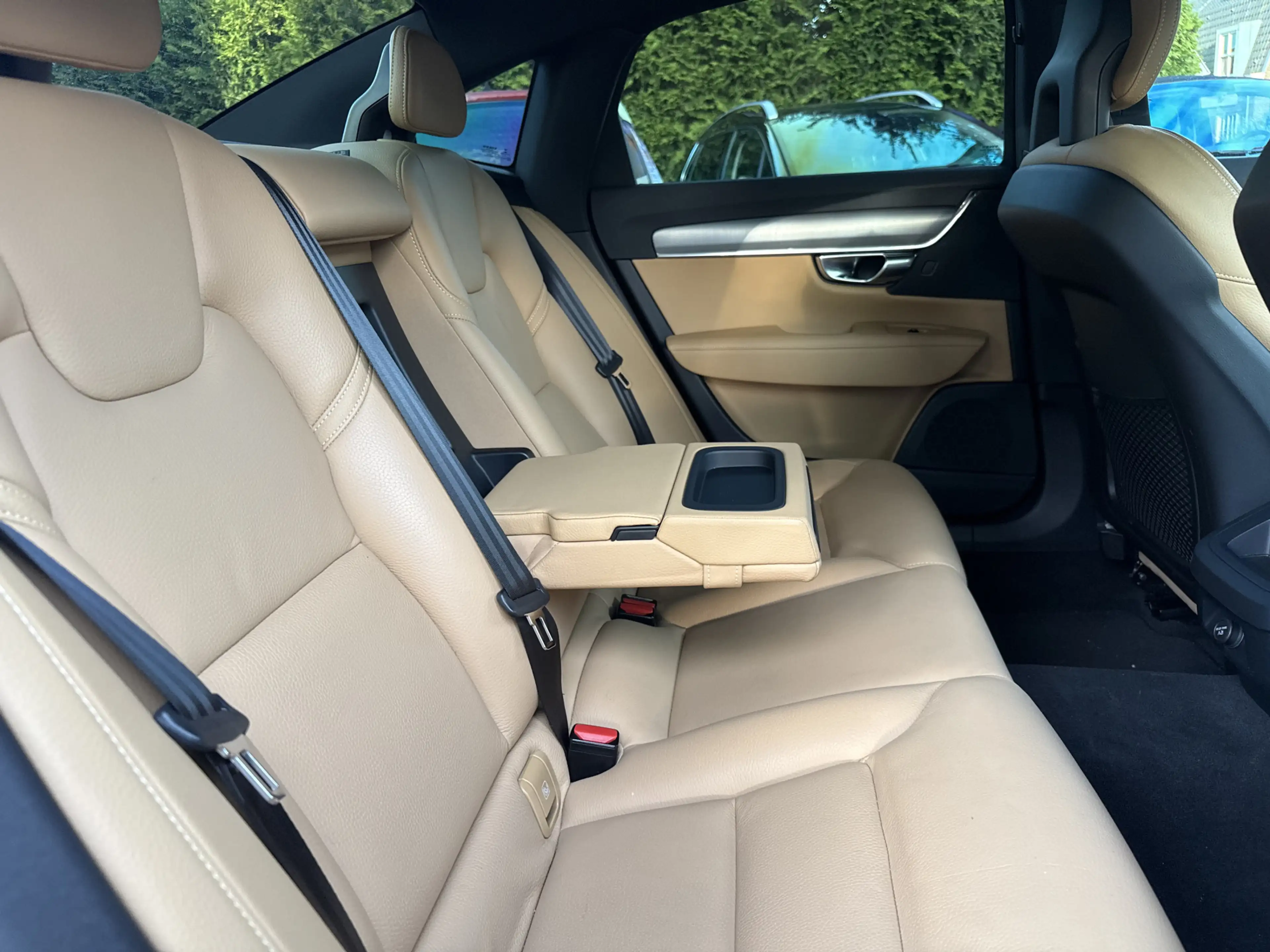 Volvo S90 2.0 T4 Momentum+ 190pk Aut., Navi | Leer — photo 7